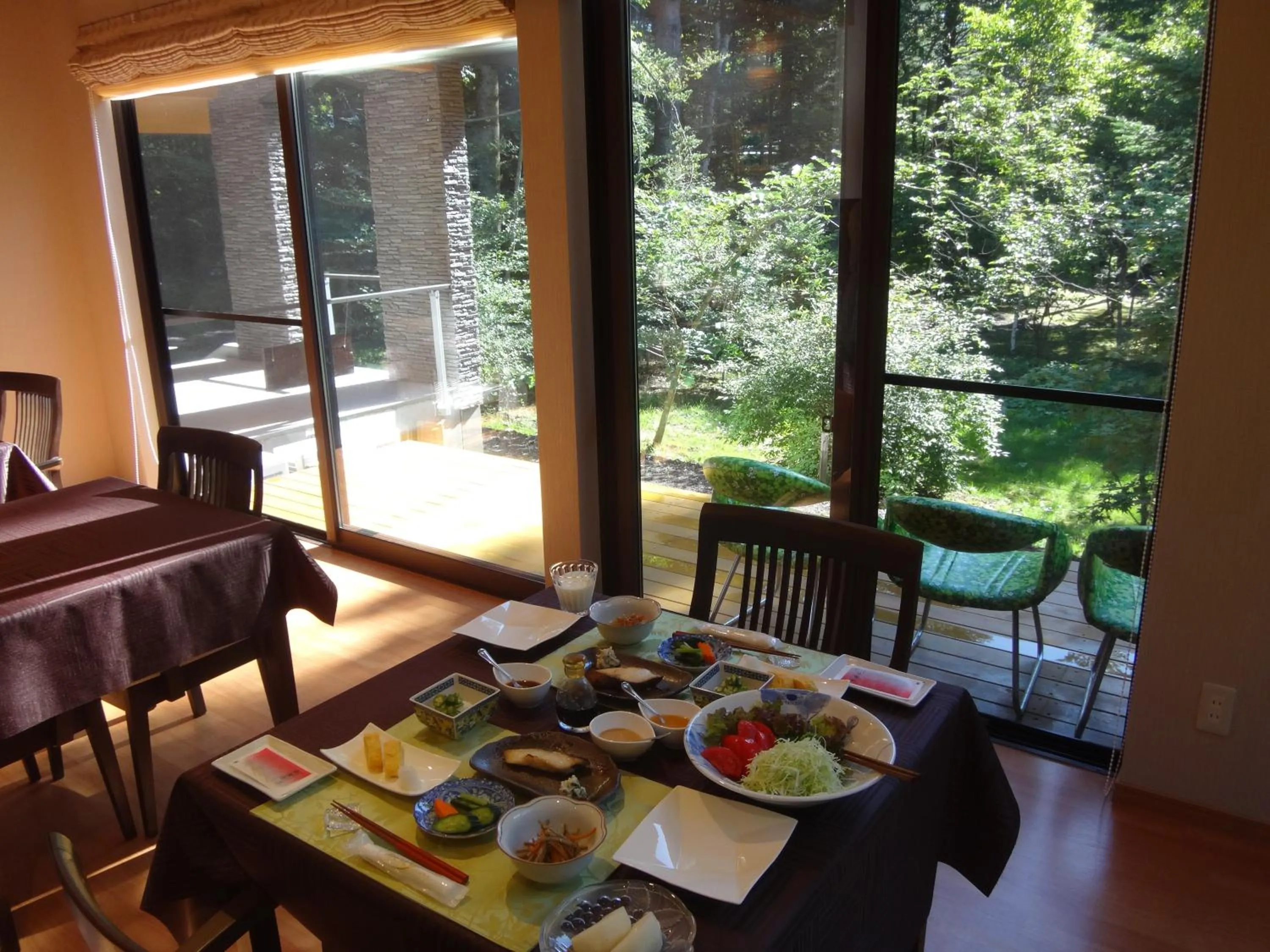 Food and drinks in B&B Hotel Hyochoan