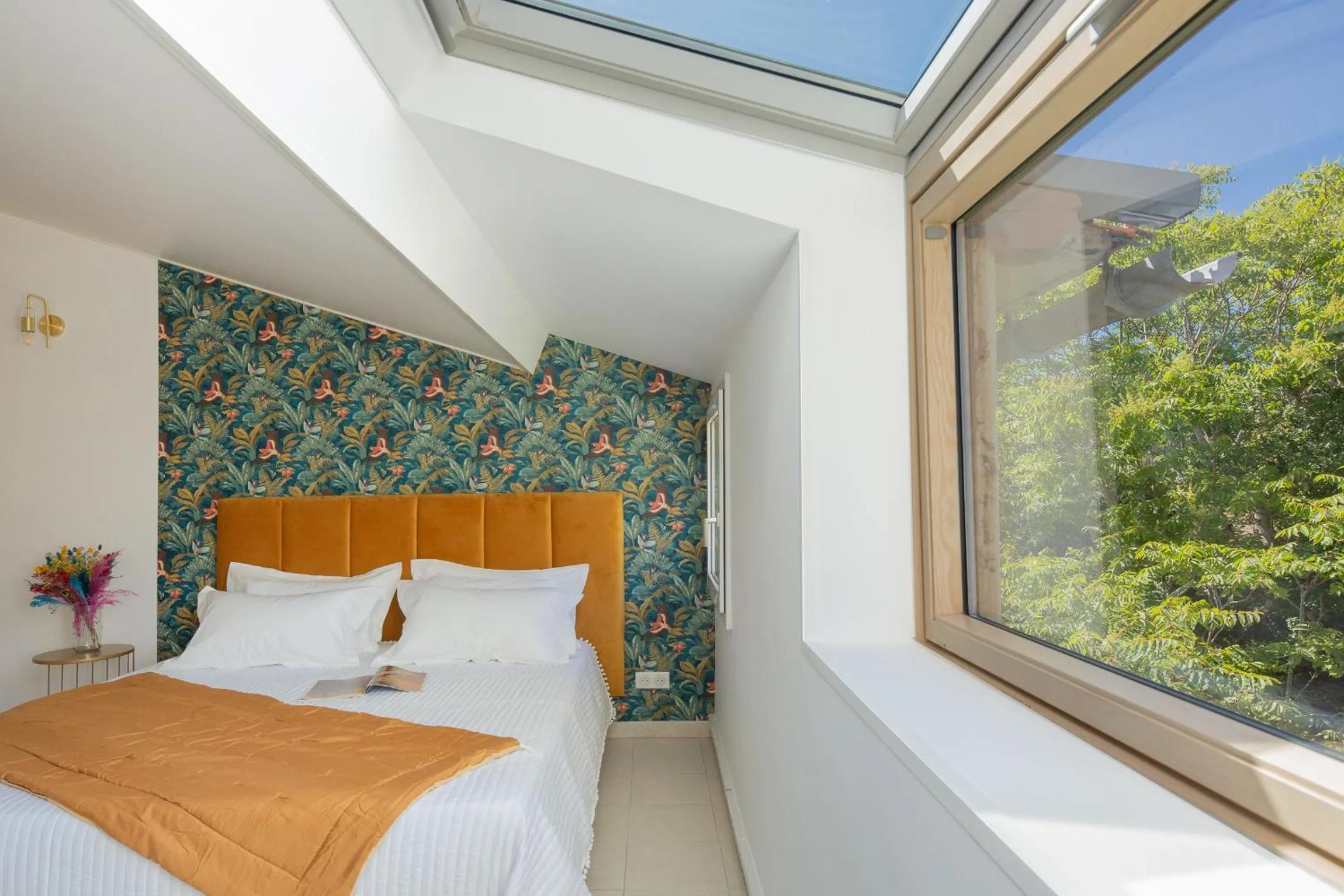 Bed in Hôtel & Suites San Roccu