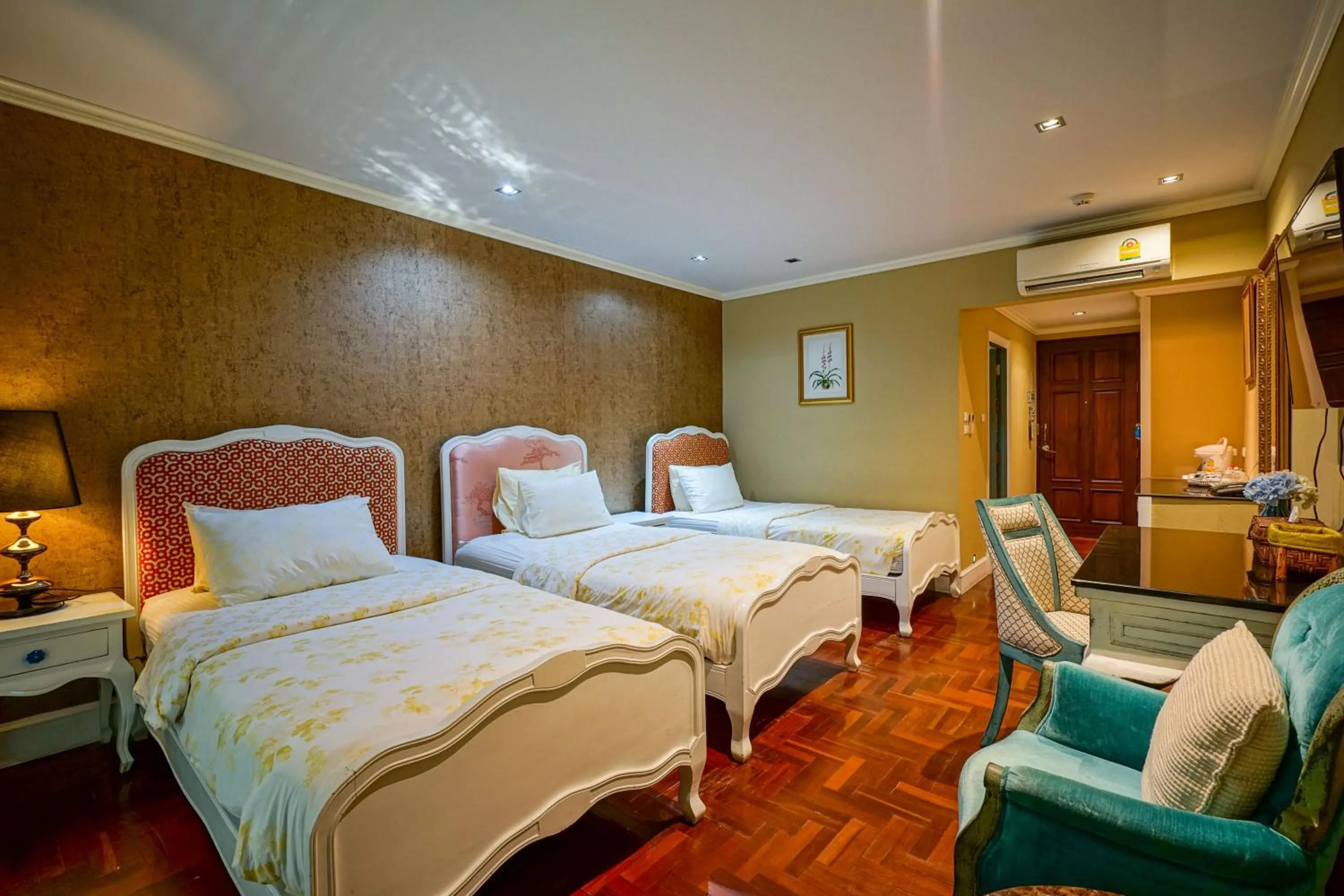 Bed in At Pingnakorn Huaykaew