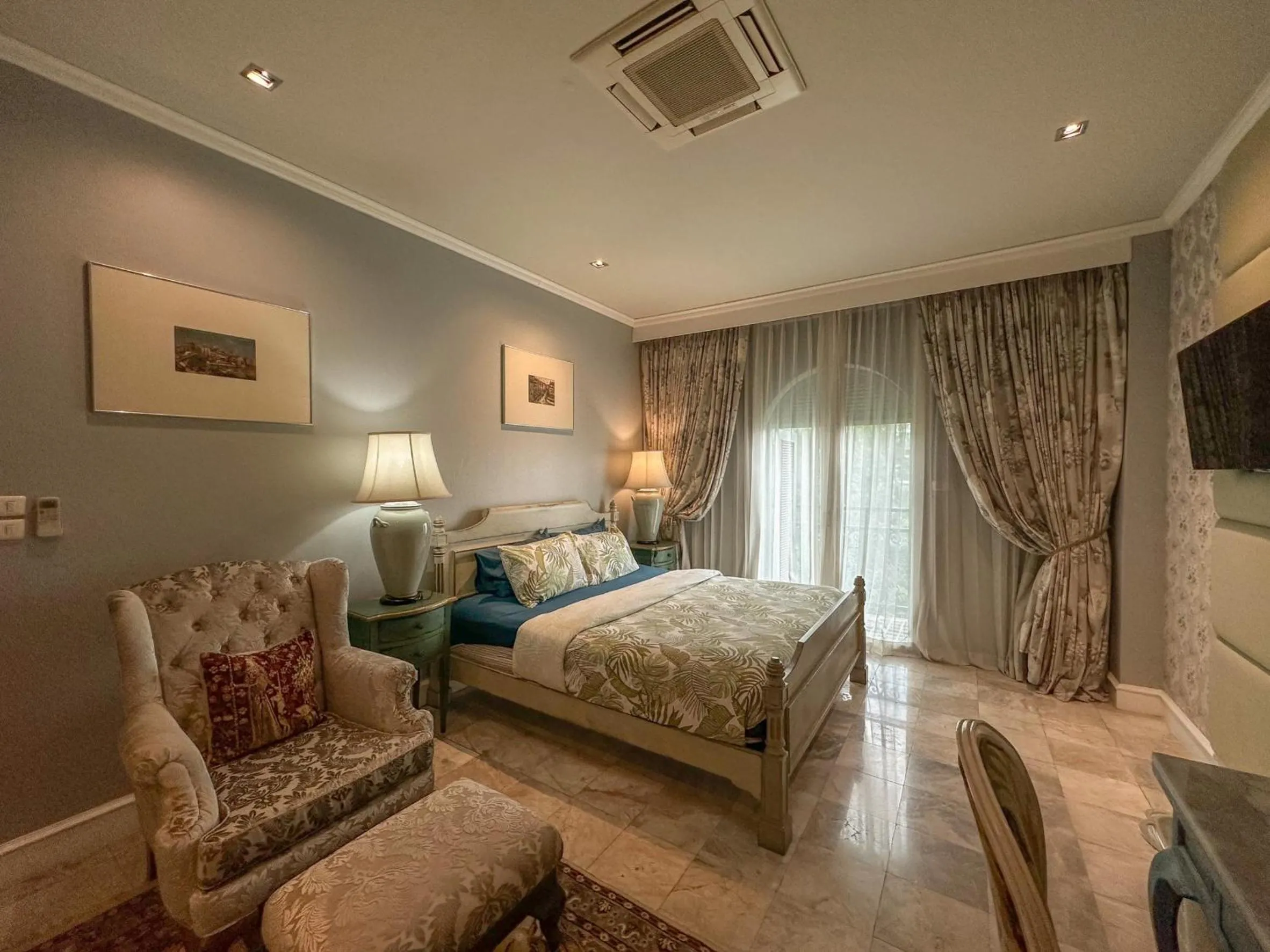 Bed in At Pingnakorn Huaykaew