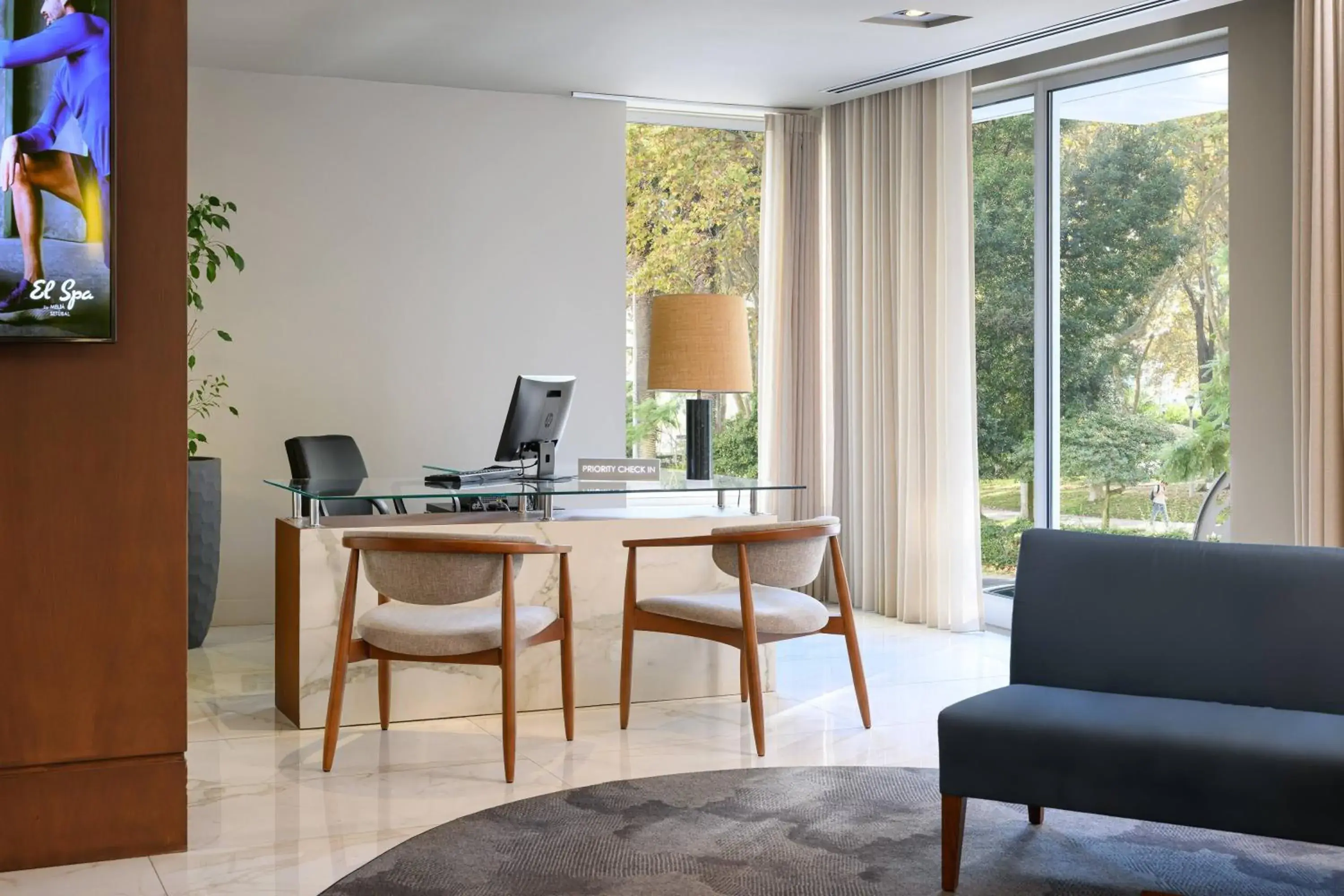 Property building in Meliá Setúbal Property building in Meliá Setúbal