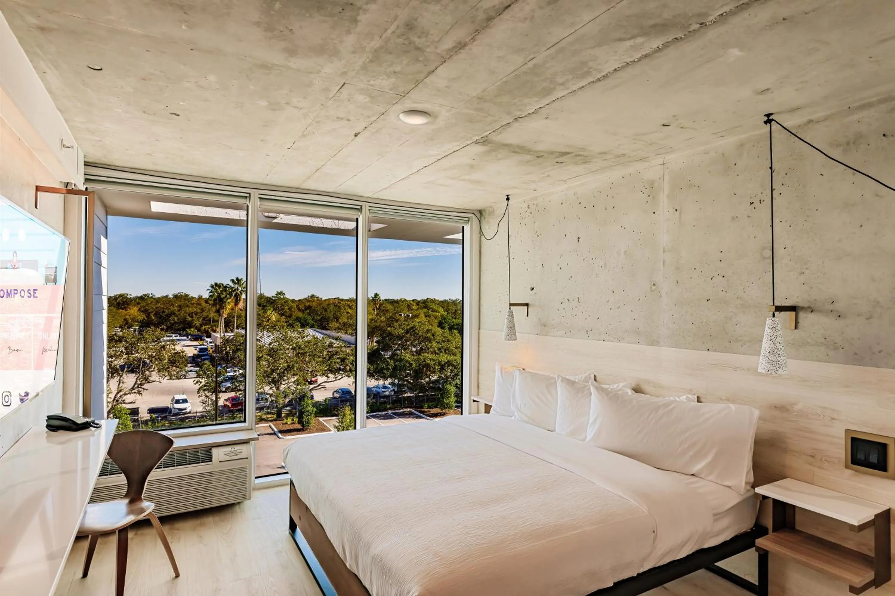 Photo of the whole room, Bed in Kompose Boutique Hotel Sarasota