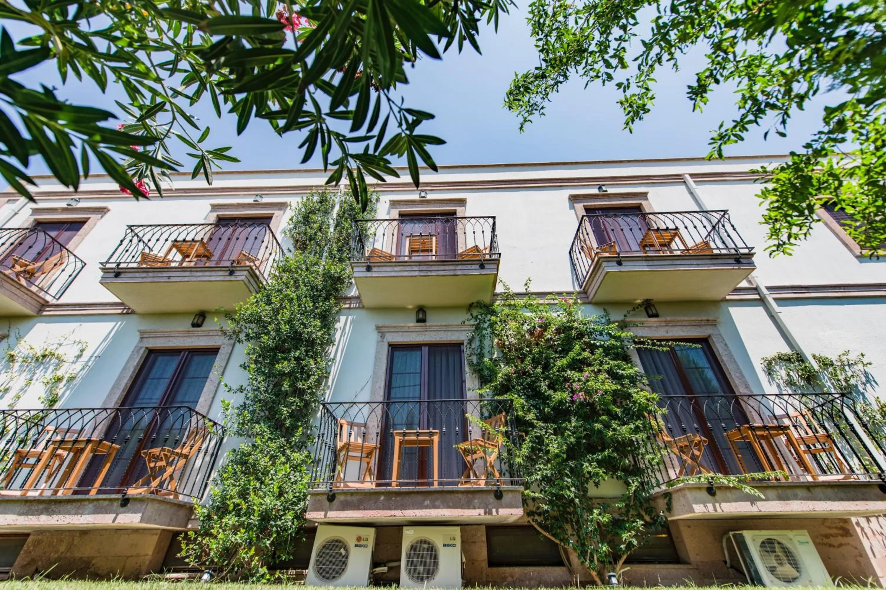 Garden in Elia Hotel Cunda by Ortunc