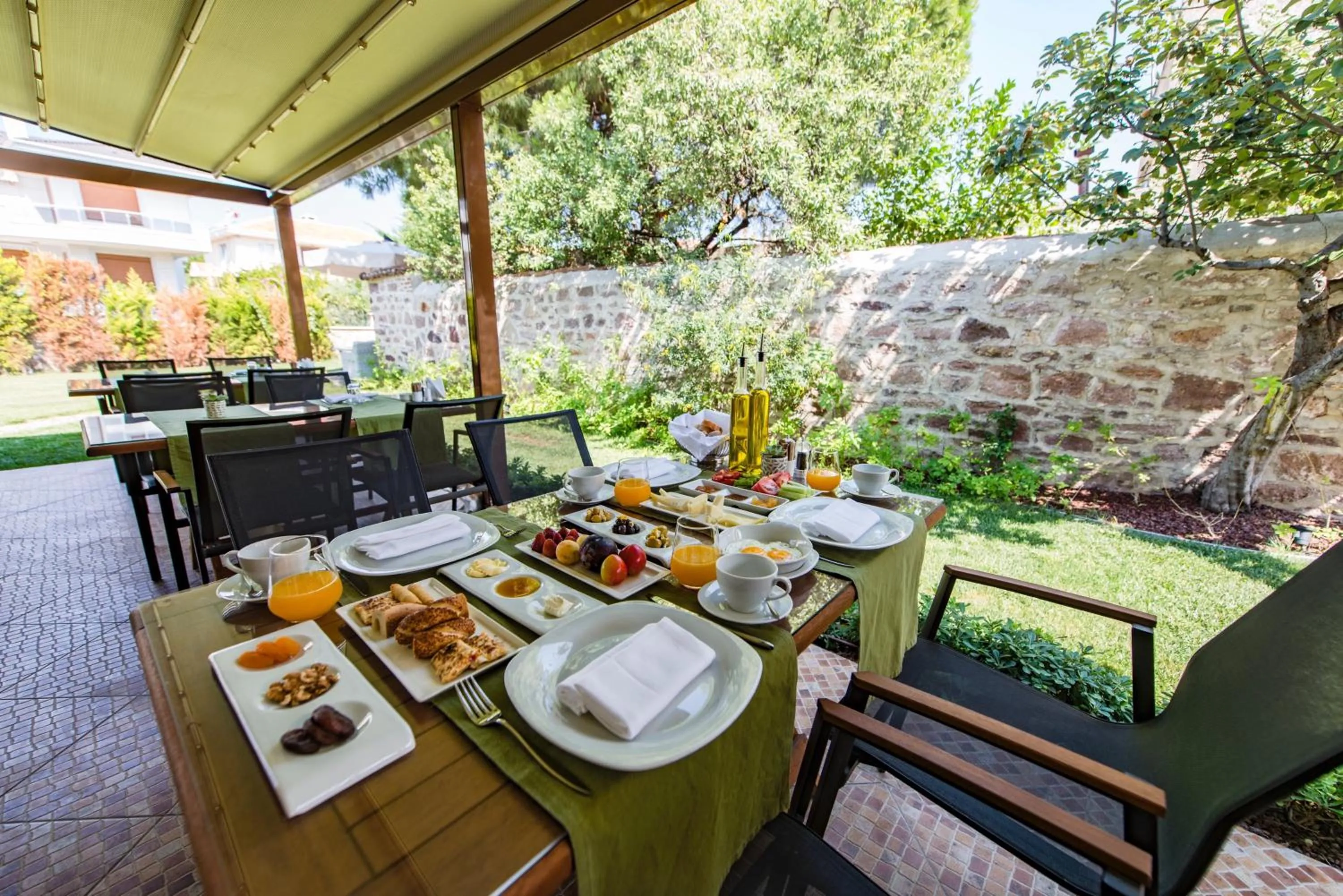 Garden in Elia Hotel Cunda by Ortunc