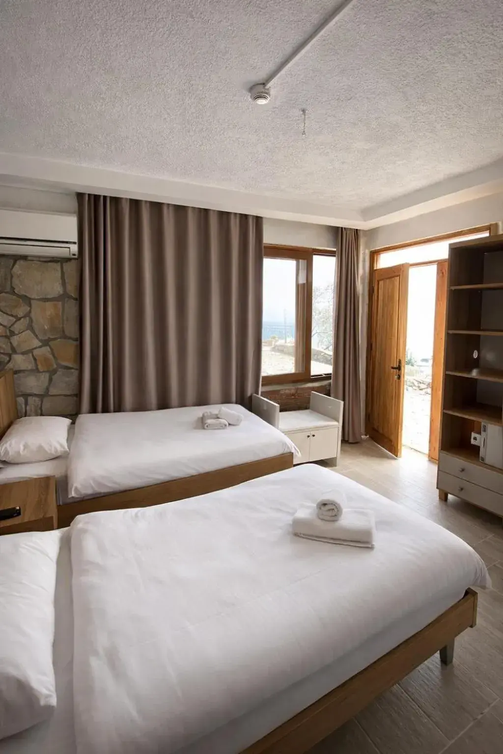 Standard Twin Room with Sea View in Gokyuzu Hotel Standard Twin Room with Sea View in Gokyuzu Hotel