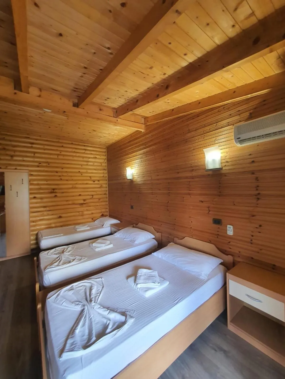 Photo of the whole room, Bed in Hotel Adriatik 2