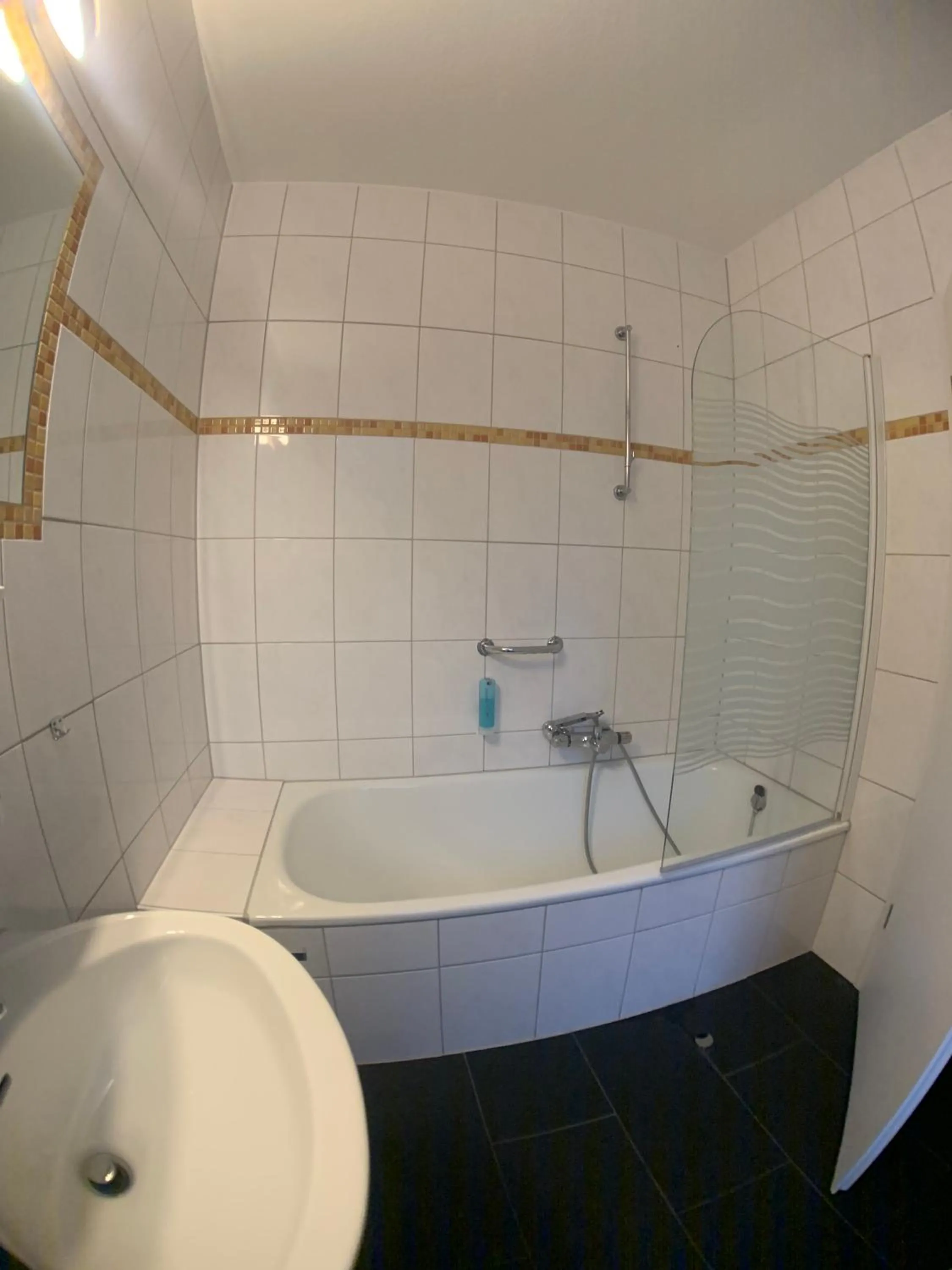 Bathroom in Hotel Stadt Cuxhaven
