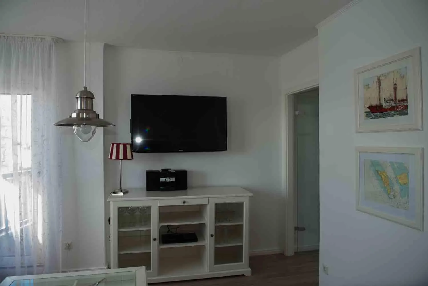 TV and multimedia in Hotel Stadt Cuxhaven