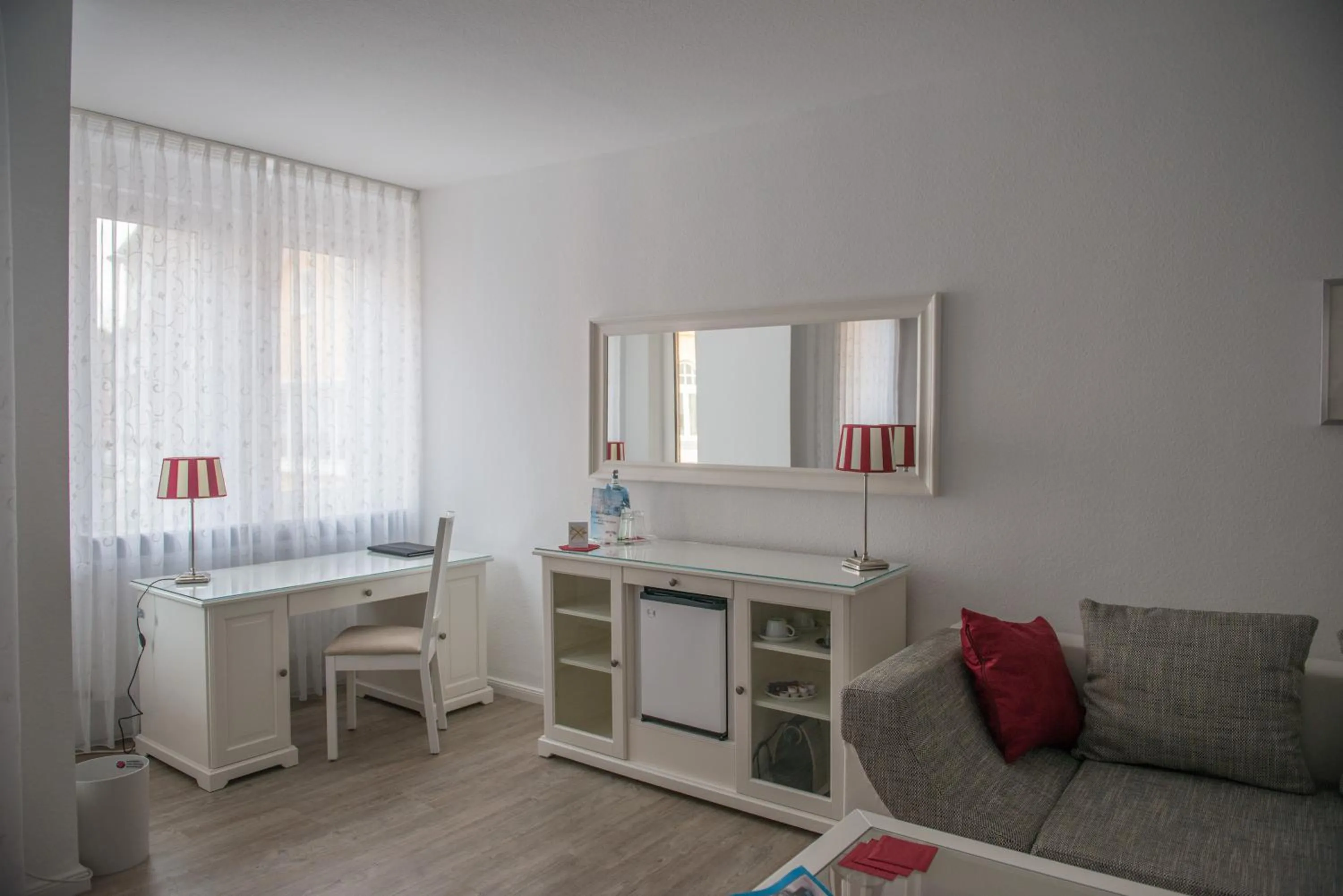 Seating area in Hotel Stadt Cuxhaven