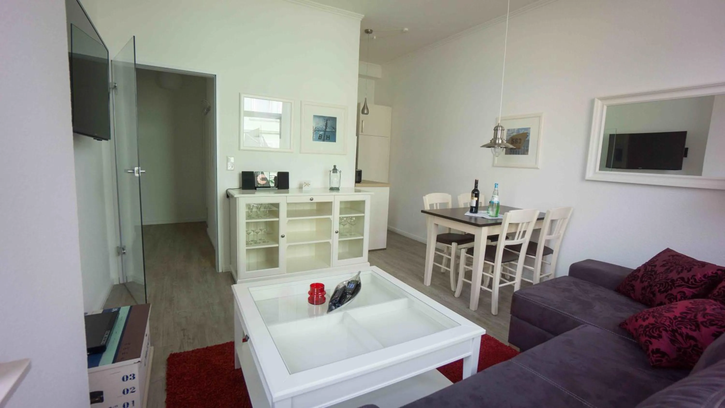 Kitchen or kitchenette in Hotel Stadt Cuxhaven