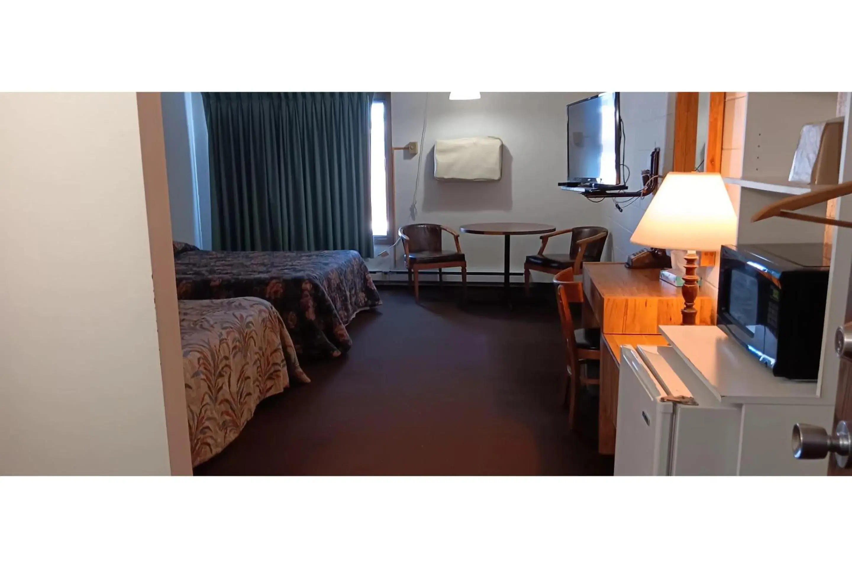 Bedroom in Scotwood Motel by OYO Washburn ND Bedroom in Scotwood Motel by OYO Washburn ND