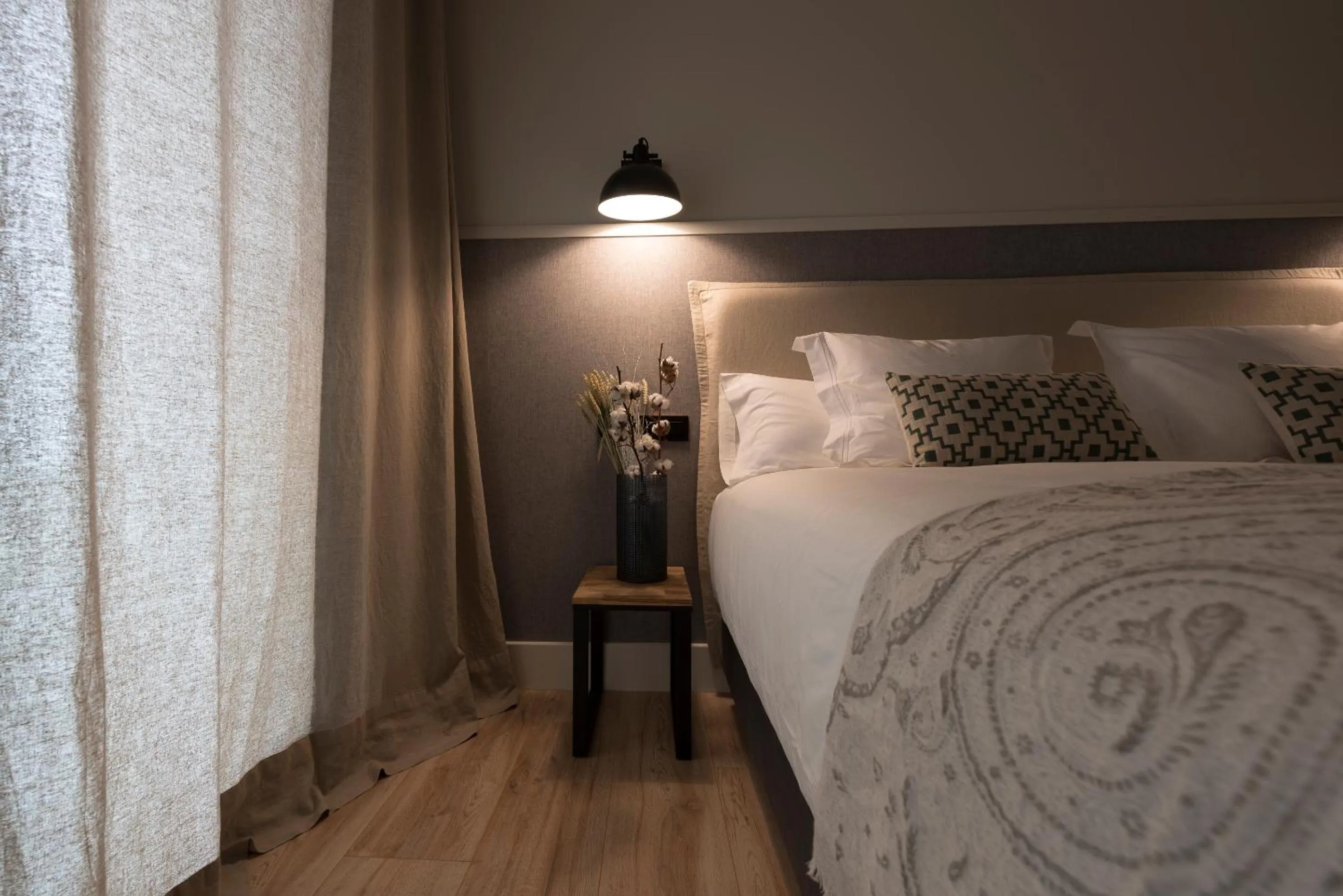 Bedroom, Bed in Rías Altas - Hotel