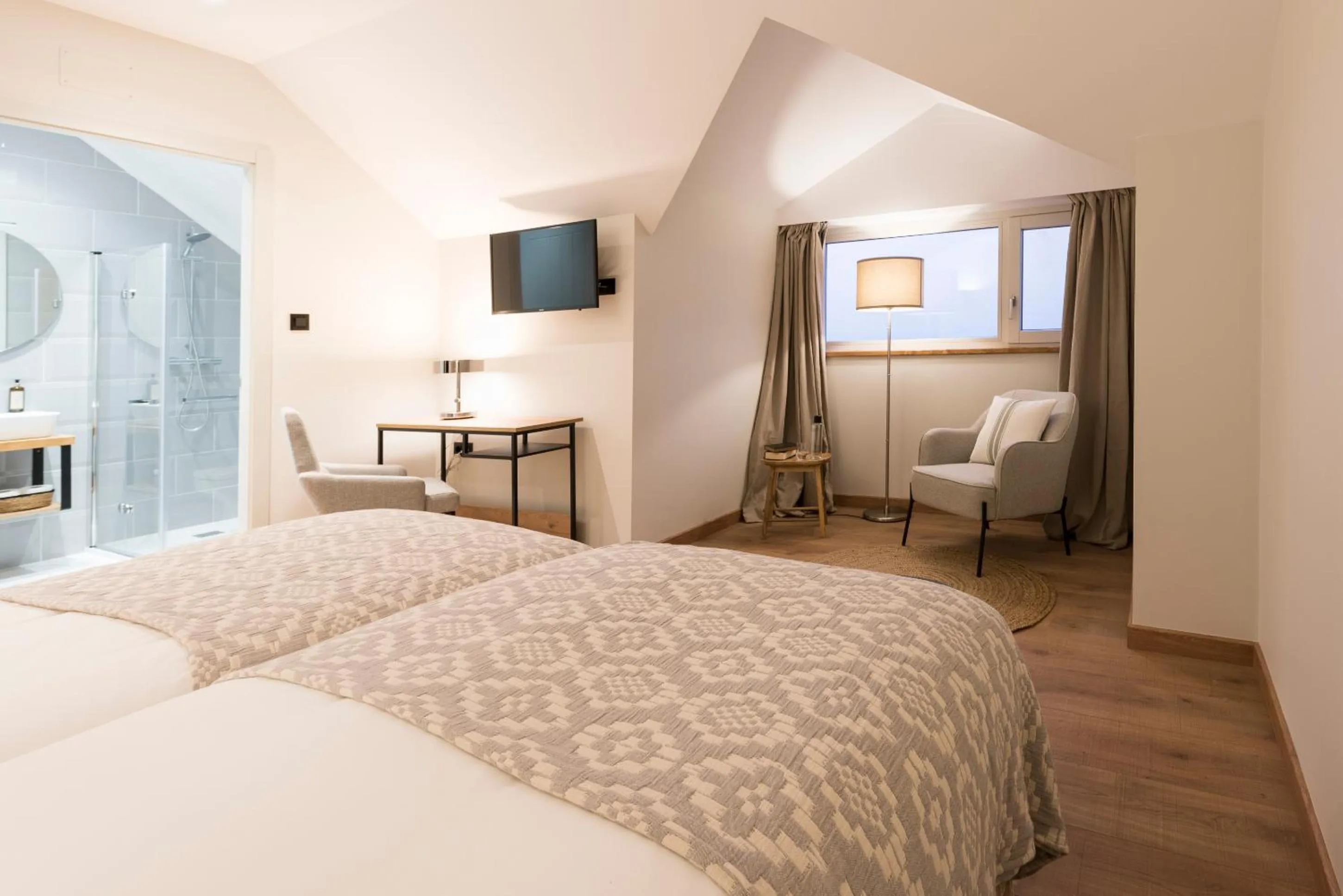 Bedroom, Bed in Rías Altas - Hotel