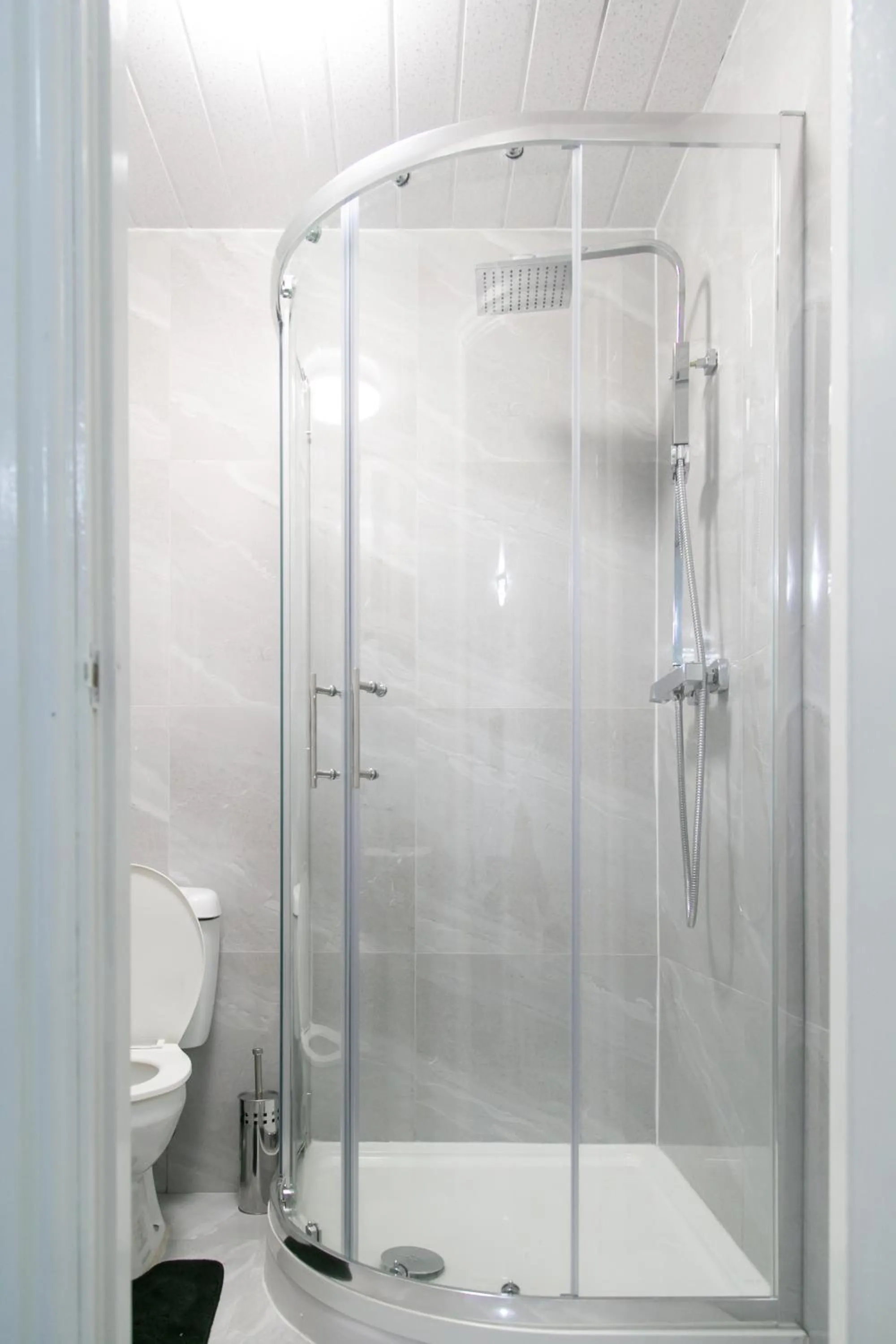 Shower in Cheetham Hills Apartments