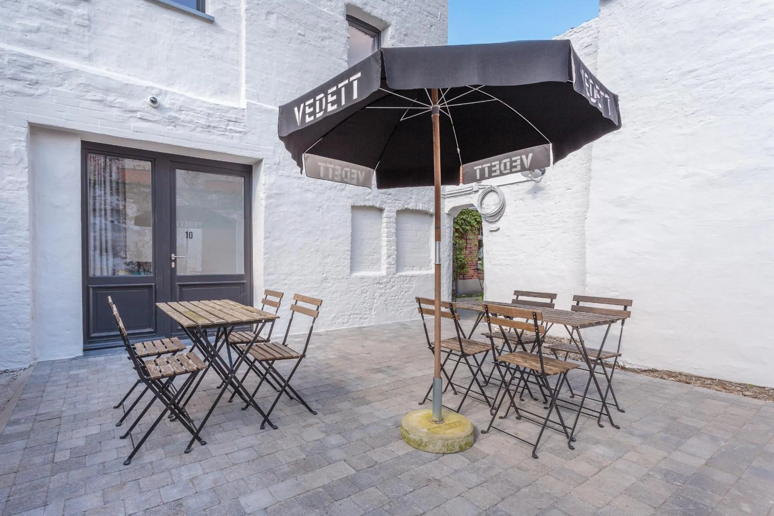 Patio in Hotel Bla Bla