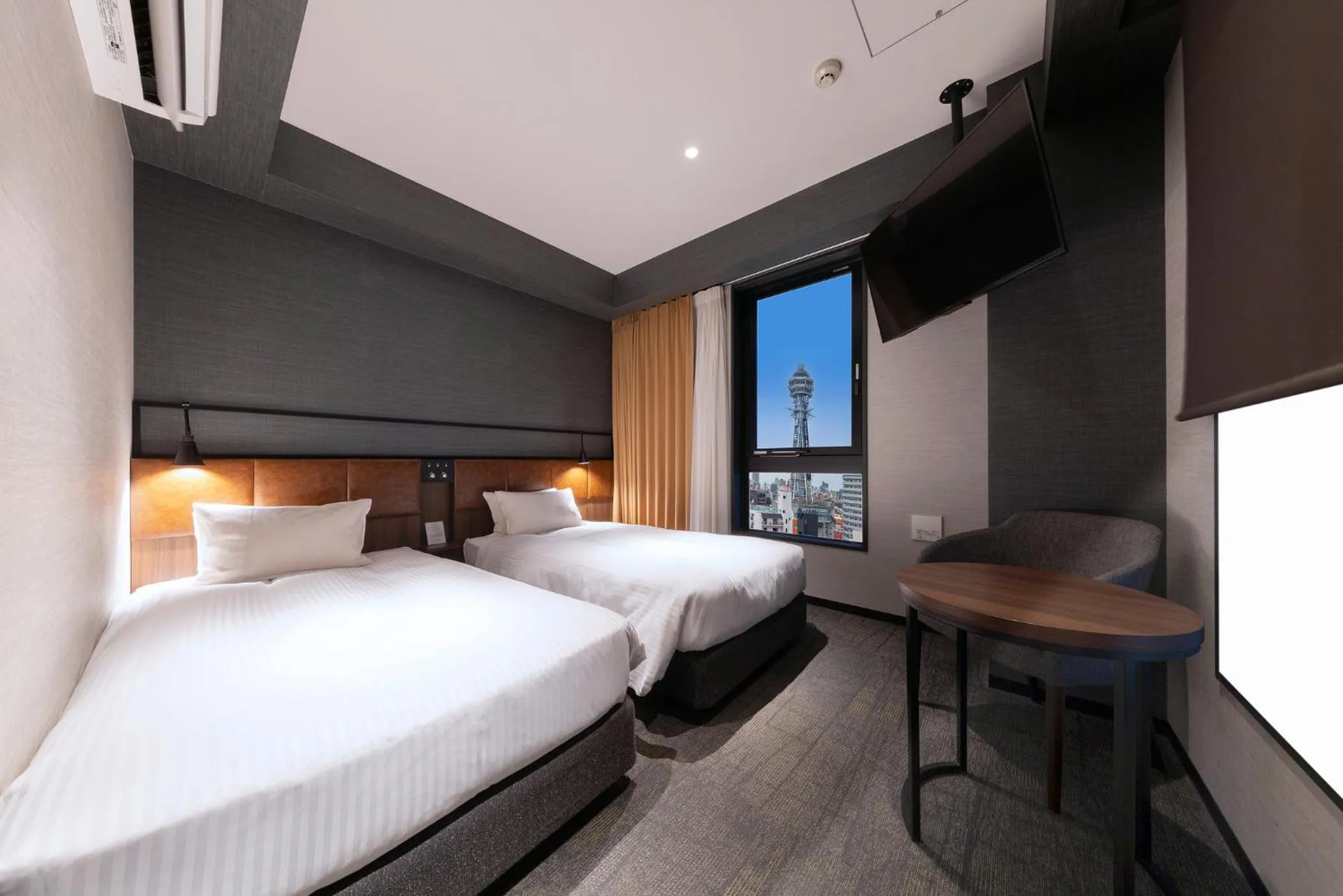 Bed in Joytel Hotel Osaka Shinsekai