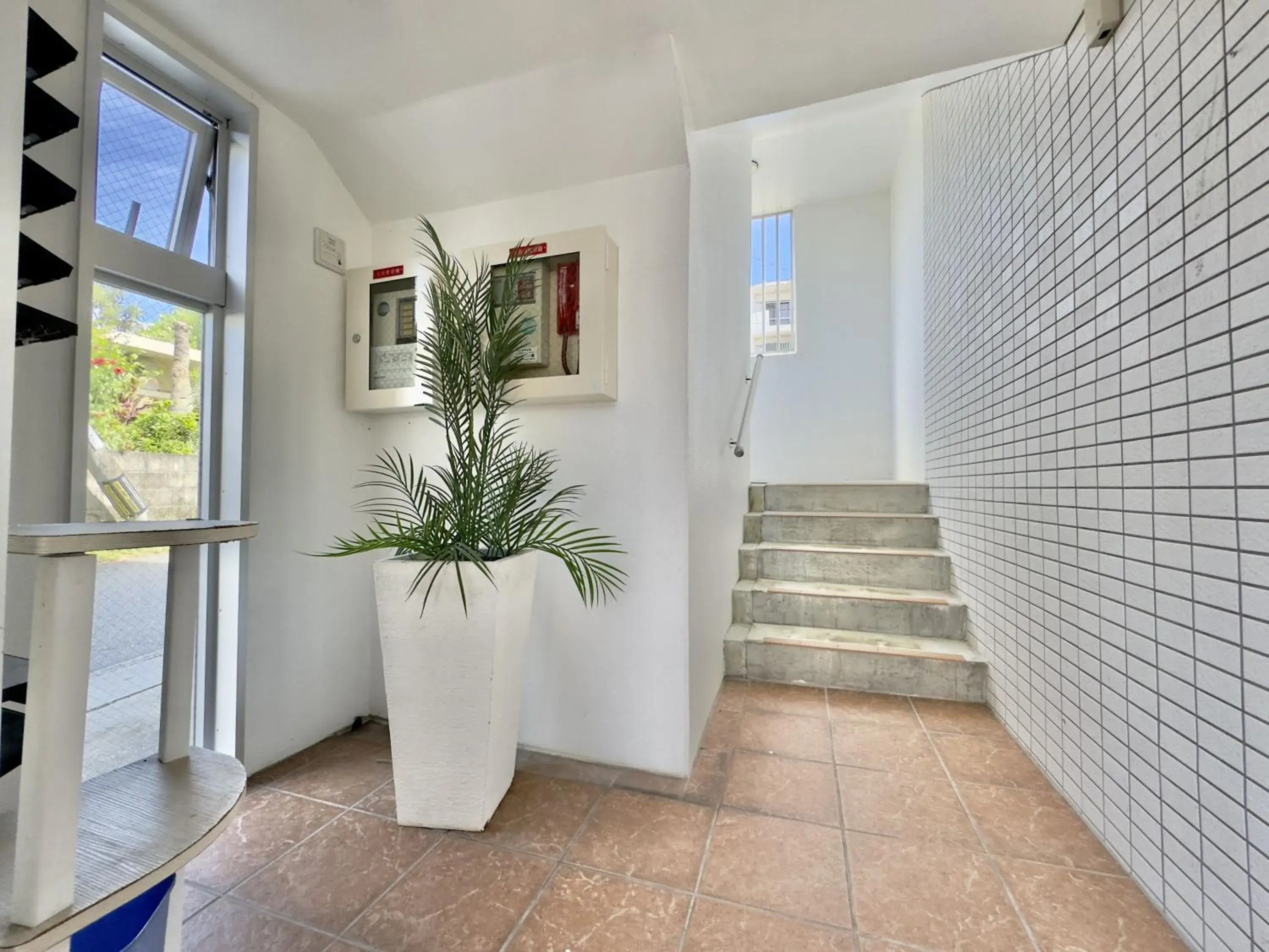 Property building in Luana Lea Karate Kaikan Mae Property building in Luana Lea Karate Kaikan Mae