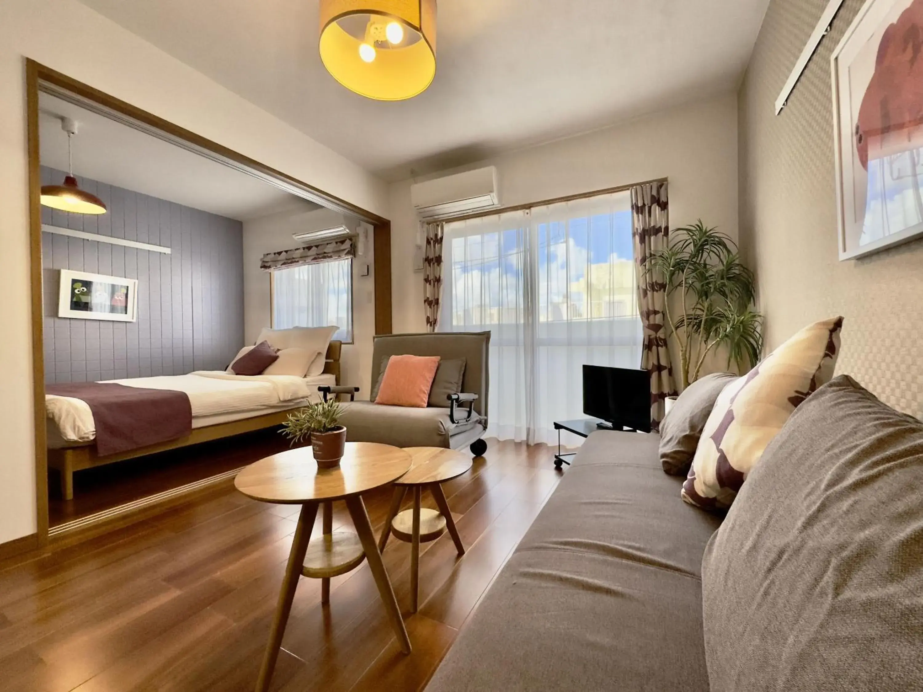 Living room, Bed in Luana Lea Karate Kaikan Mae Living room, Bed in Luana Lea Karate Kaikan Mae