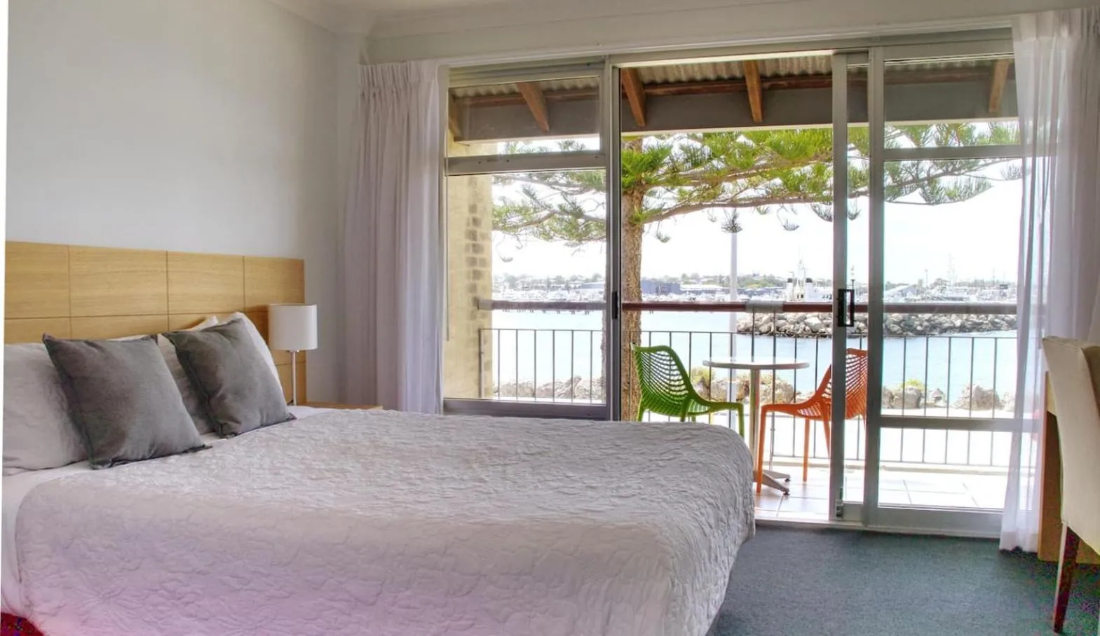 Bed in HarbourView Ocean Serenity in Fremantle