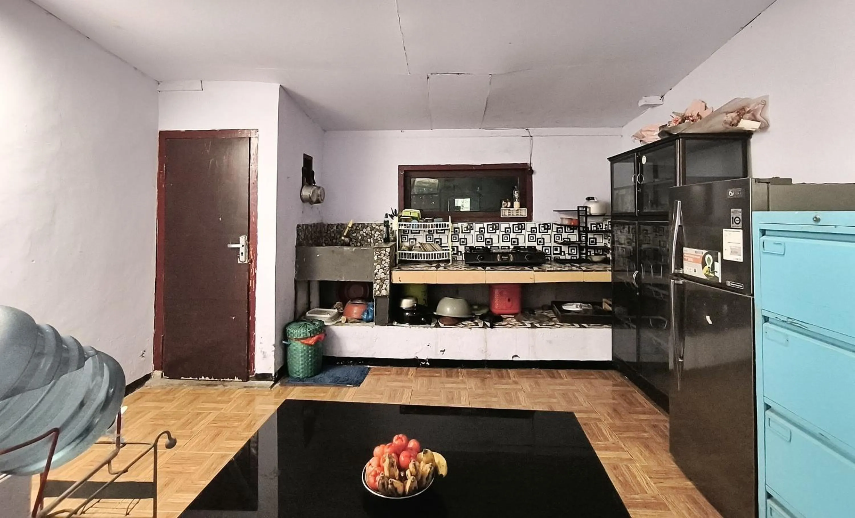 kitchen in Elen Homestay by ABM