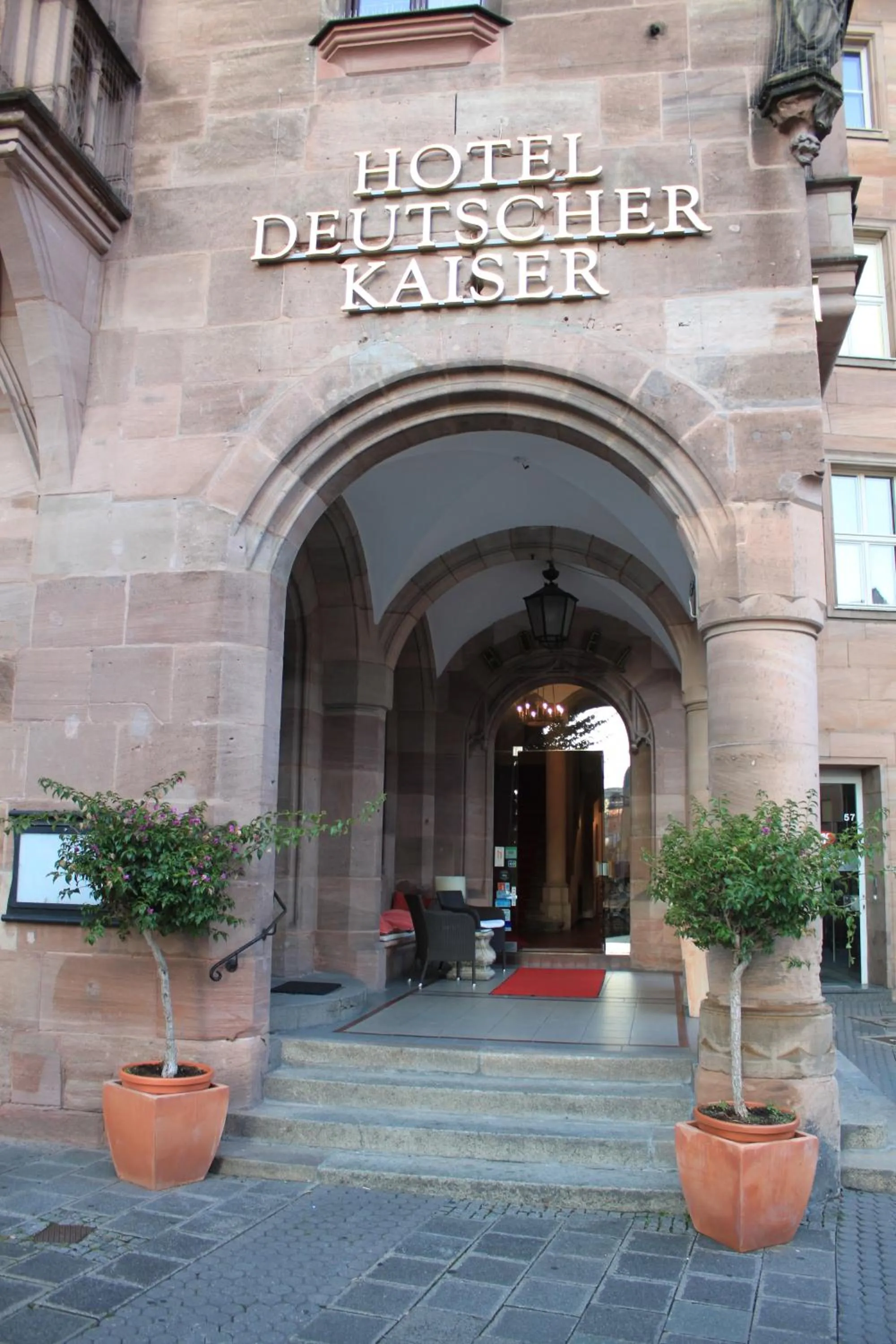 Facade/entrance in Hotel Deutscher Kaiser
