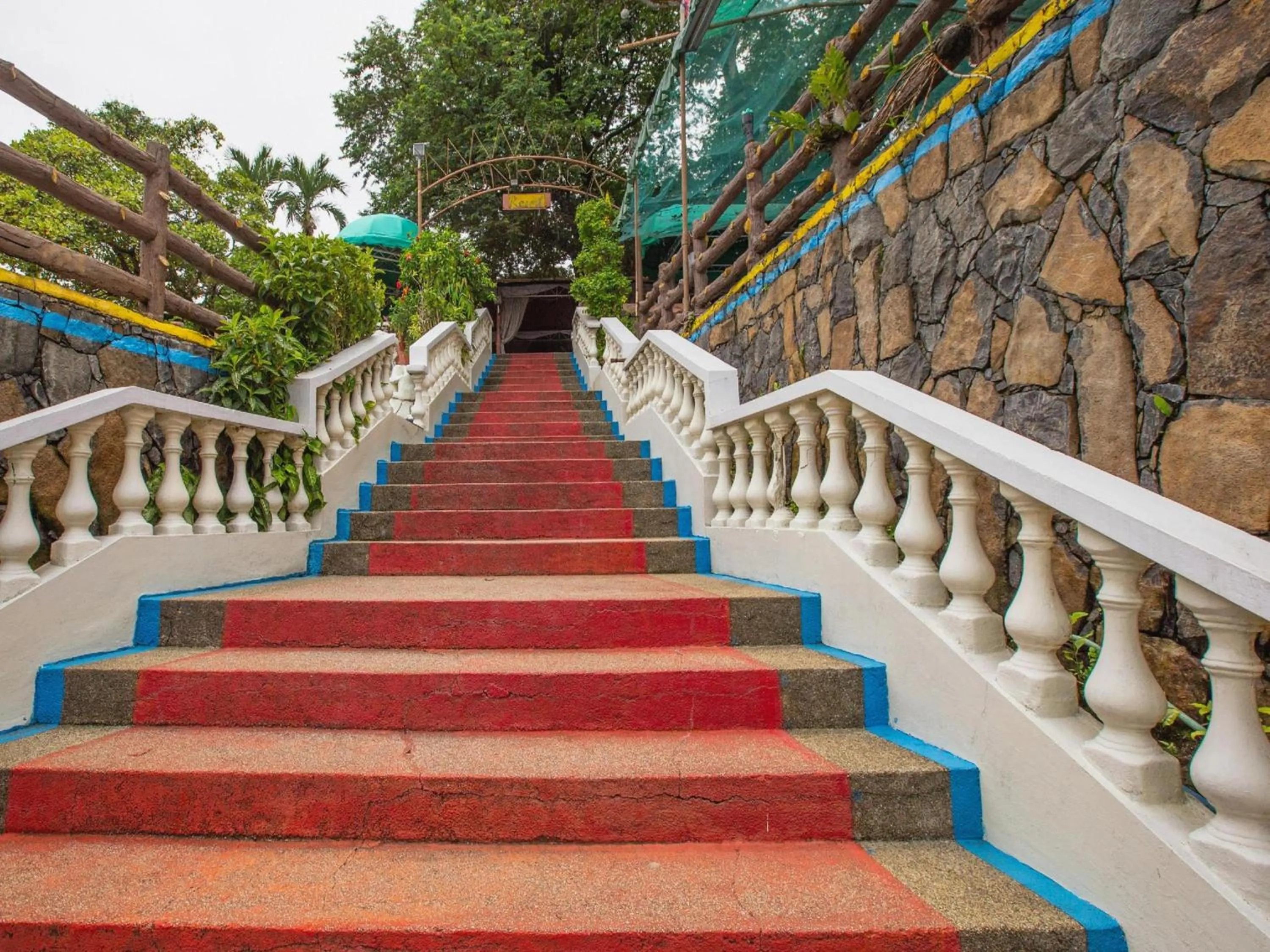 Day in OYO 588 Sunrock Resort