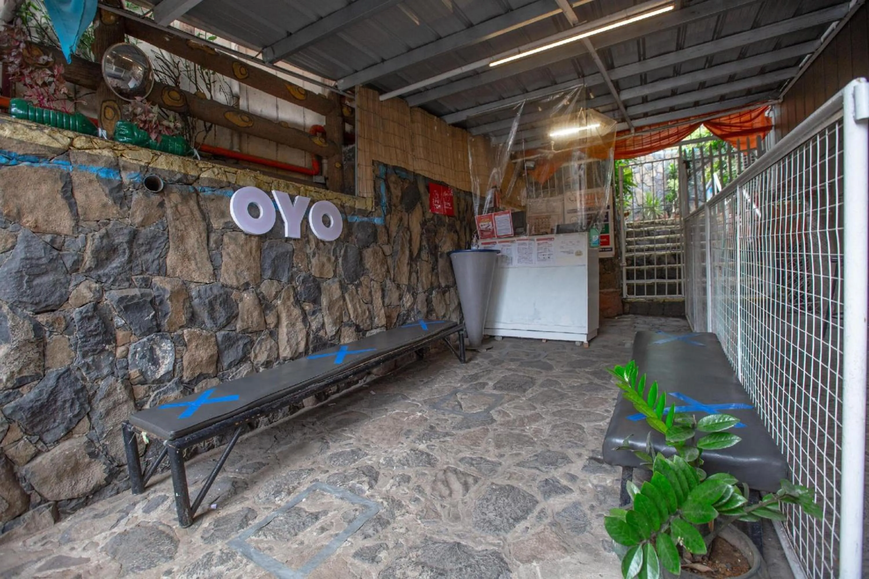 Lobby or reception in OYO 588 Sunrock Resort