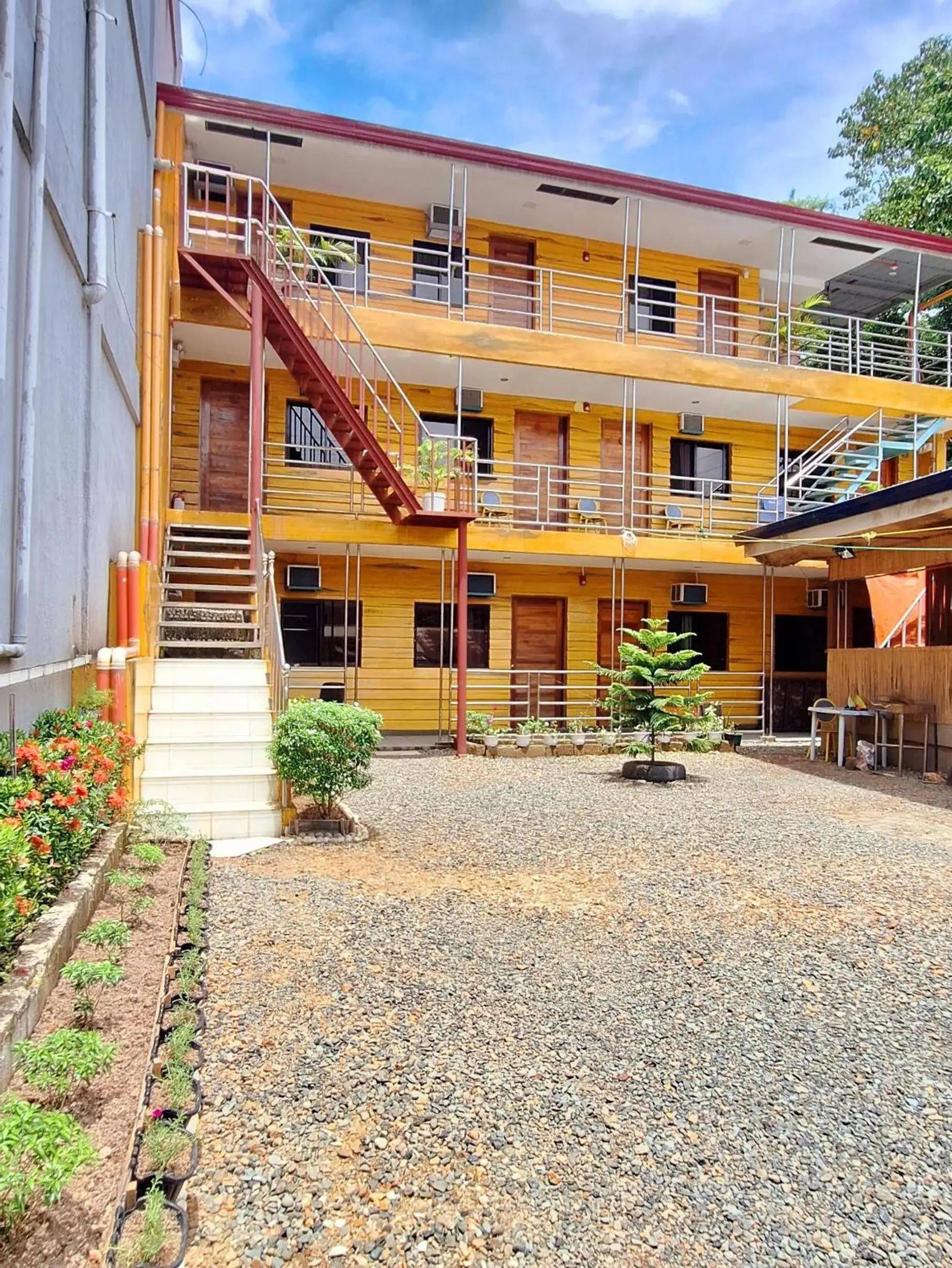 Property building in Rain Haven Lodging House Property building in Rain Haven Lodging House