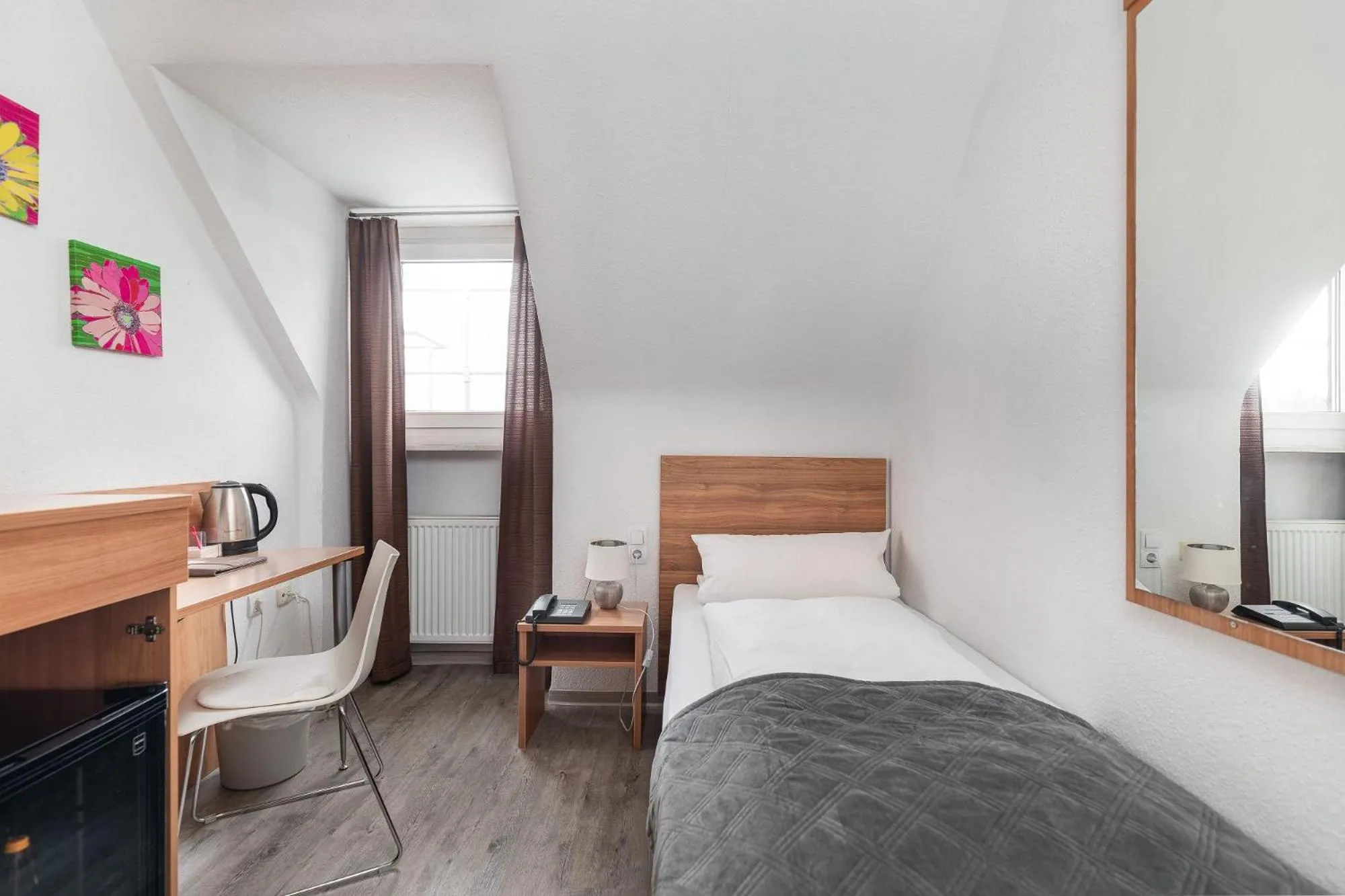 Photo of the whole room, Bed in Hotel am Ludwigsplatz