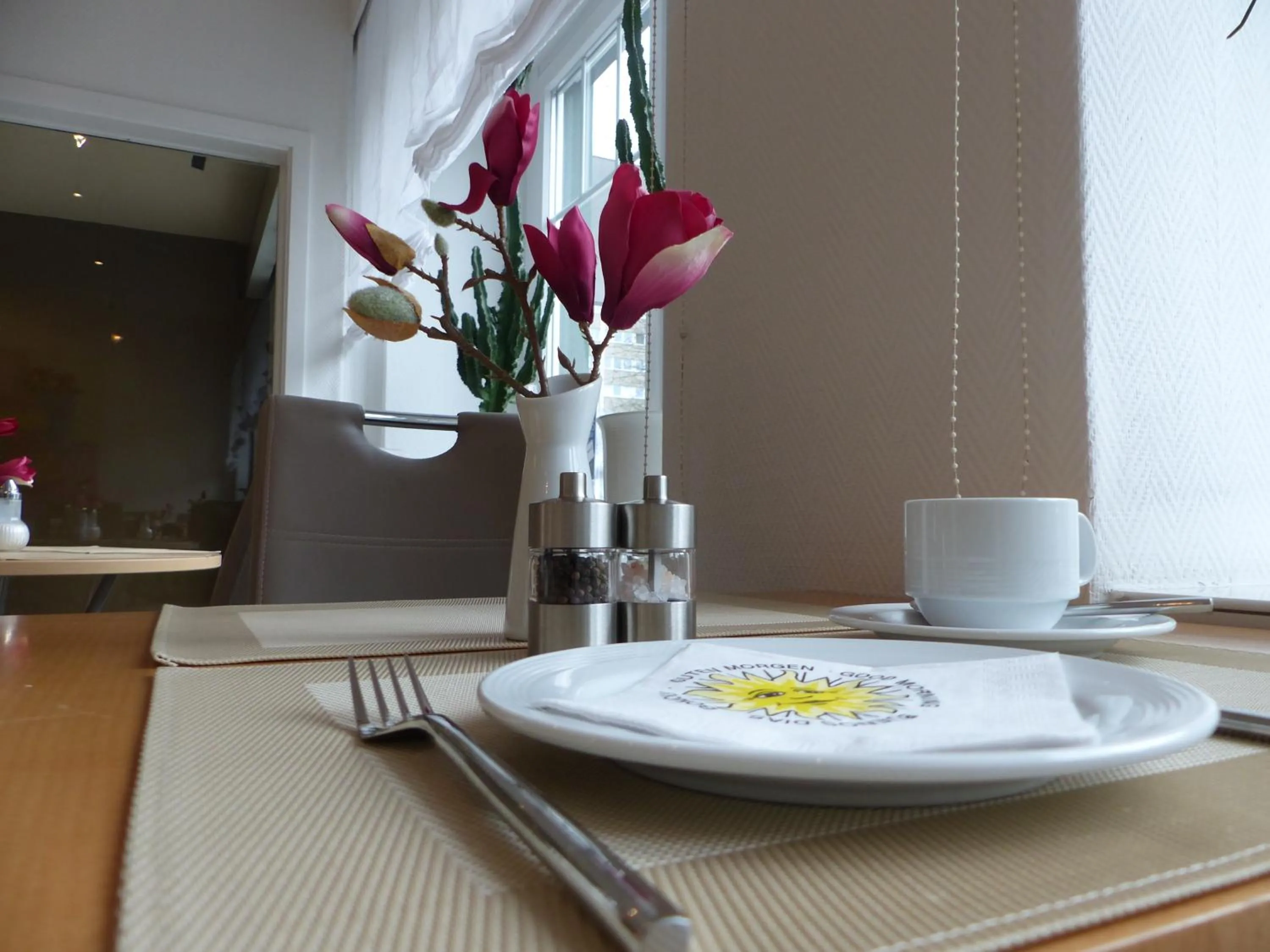 Dining area in Hotel am Ludwigsplatz
