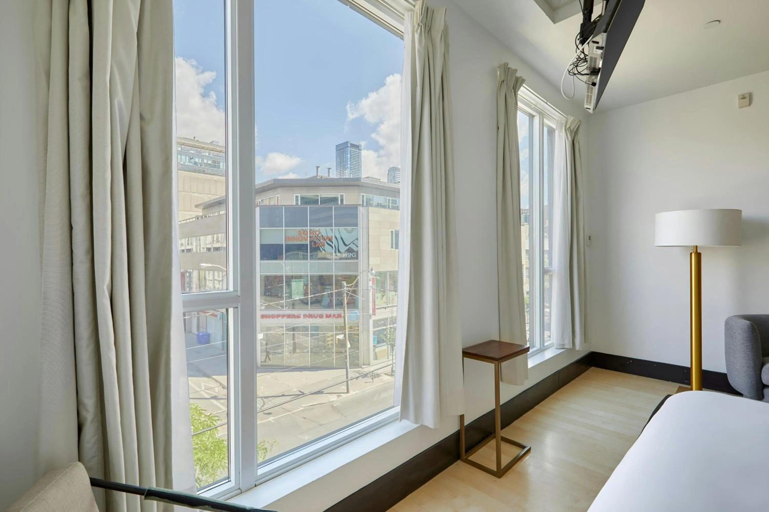 Bedroom, Bed in The Beverley Hotel Queen West, Sonder by Marriott Bonvoy