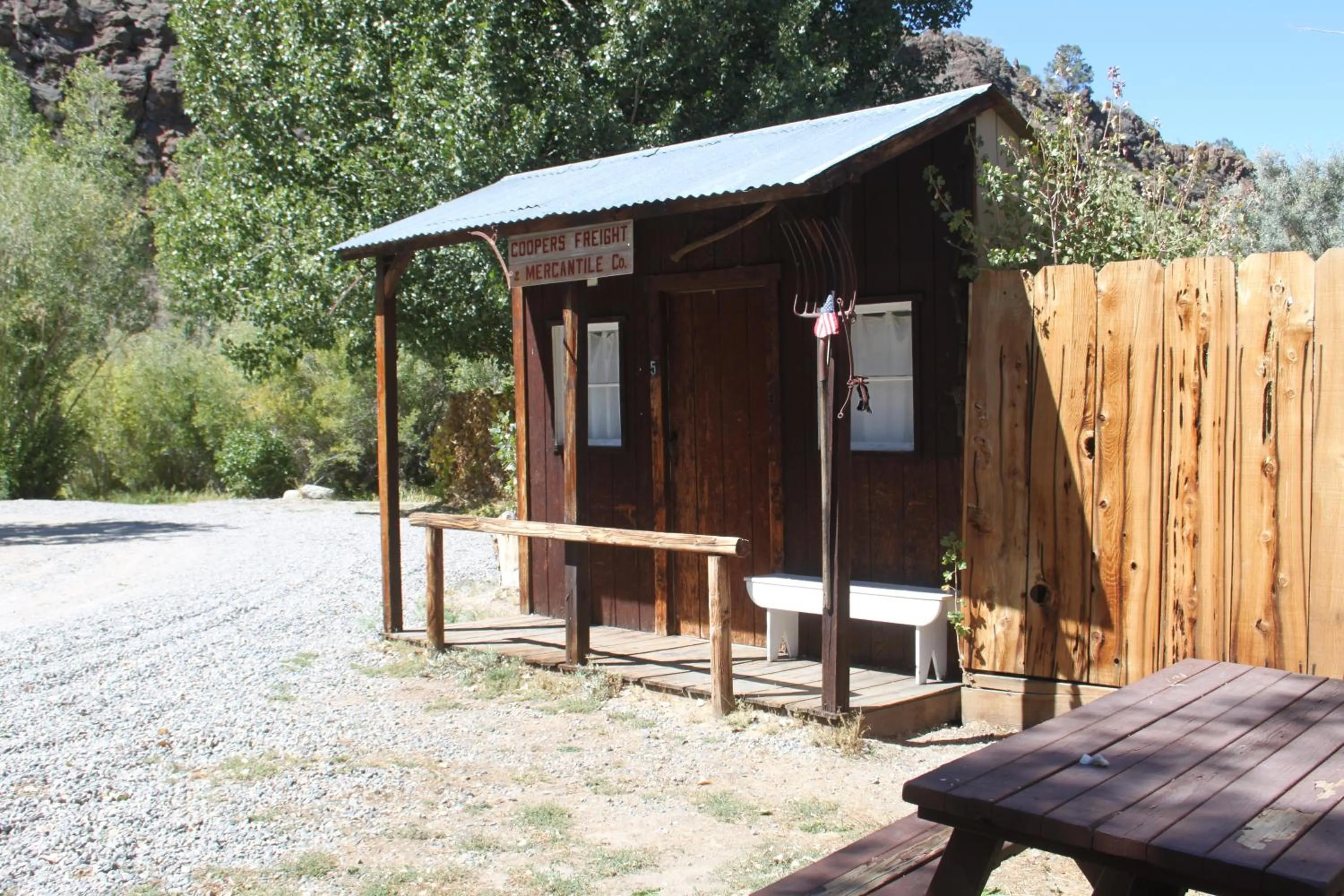 Facade/entrance in Virginia Creek Settlement