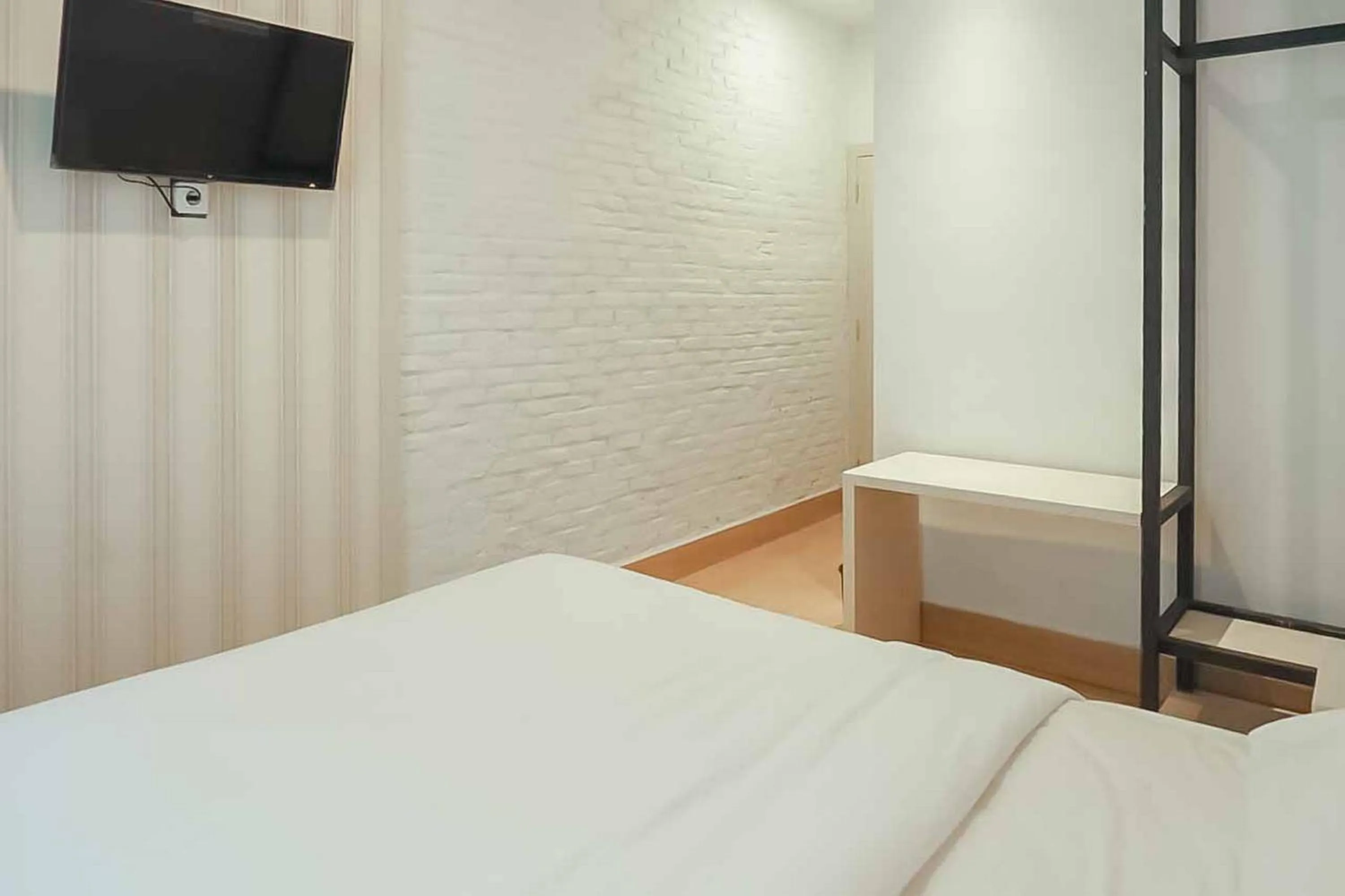 Bed in Prime Inn near Jalan Sekip Medan RedPartner