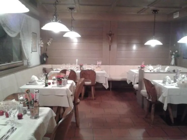 Restaurant/places to eat in Villa Luise