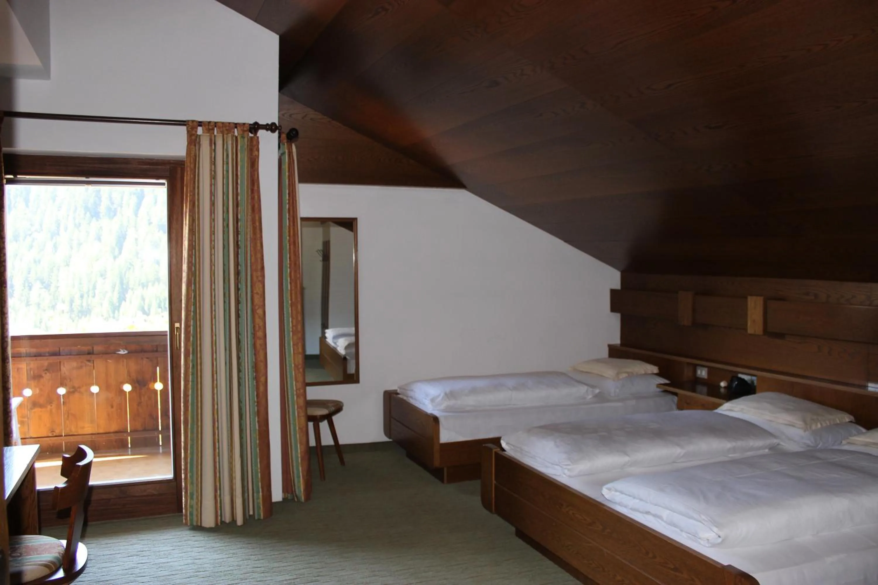 Photo of the whole room, Bed in Villa Luise