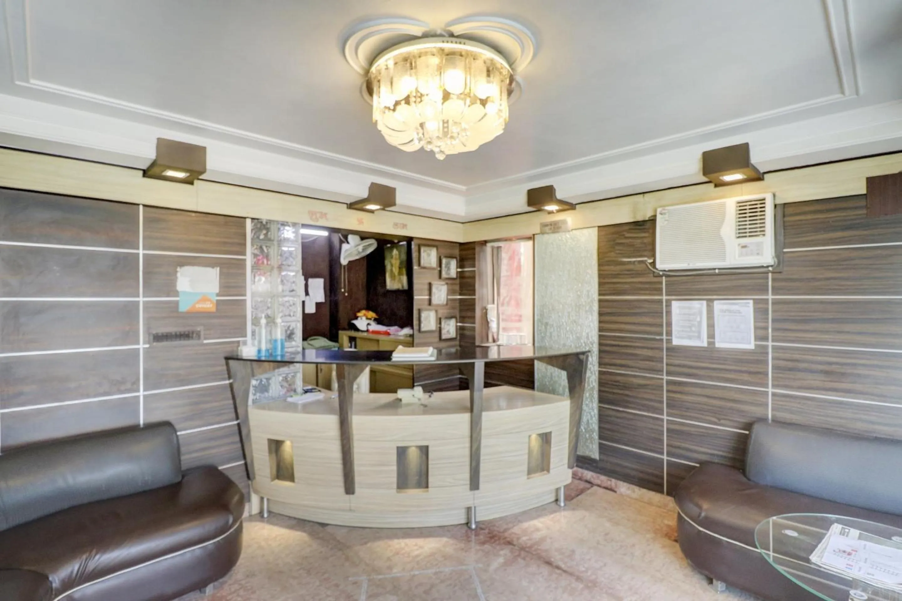 Lobby or reception in Hotel O Mukut Mahal