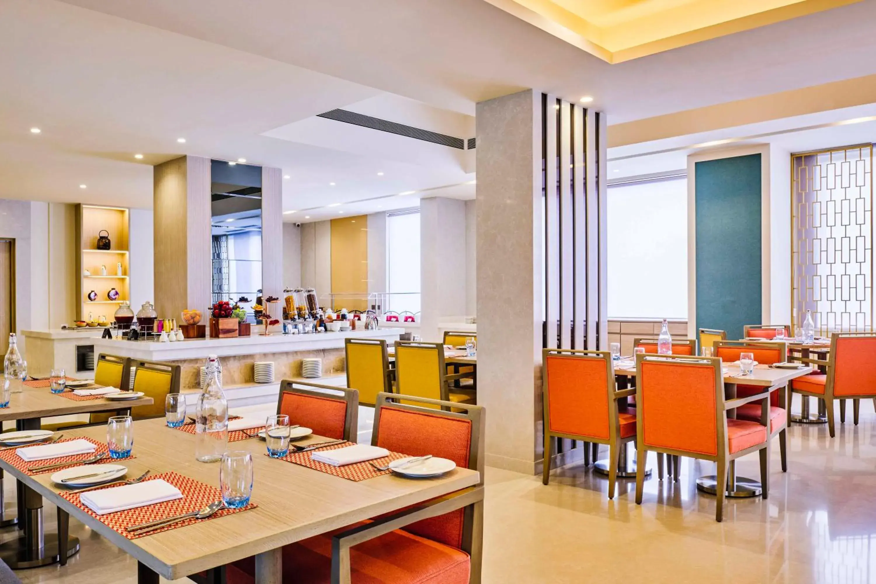 Restaurant/places to eat in Vivanta Ahmedabad SG Highway Restaurant/places to eat in Vivanta Ahmedabad SG Highway
