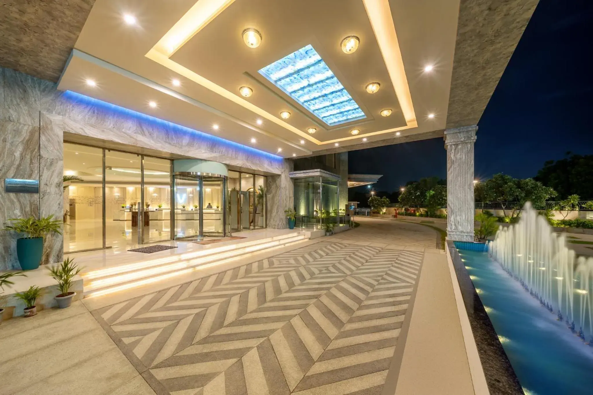 Facade/entrance in Vivanta Ahmedabad SG Highway Facade/entrance in Vivanta Ahmedabad SG Highway