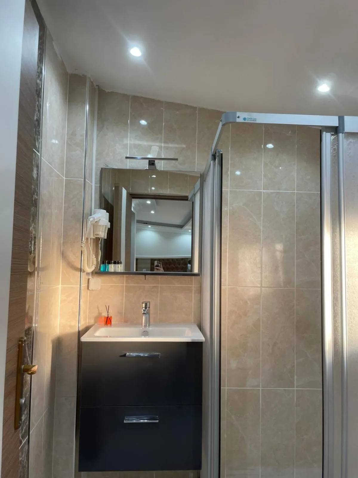 Shower in Luna Suites Taksim