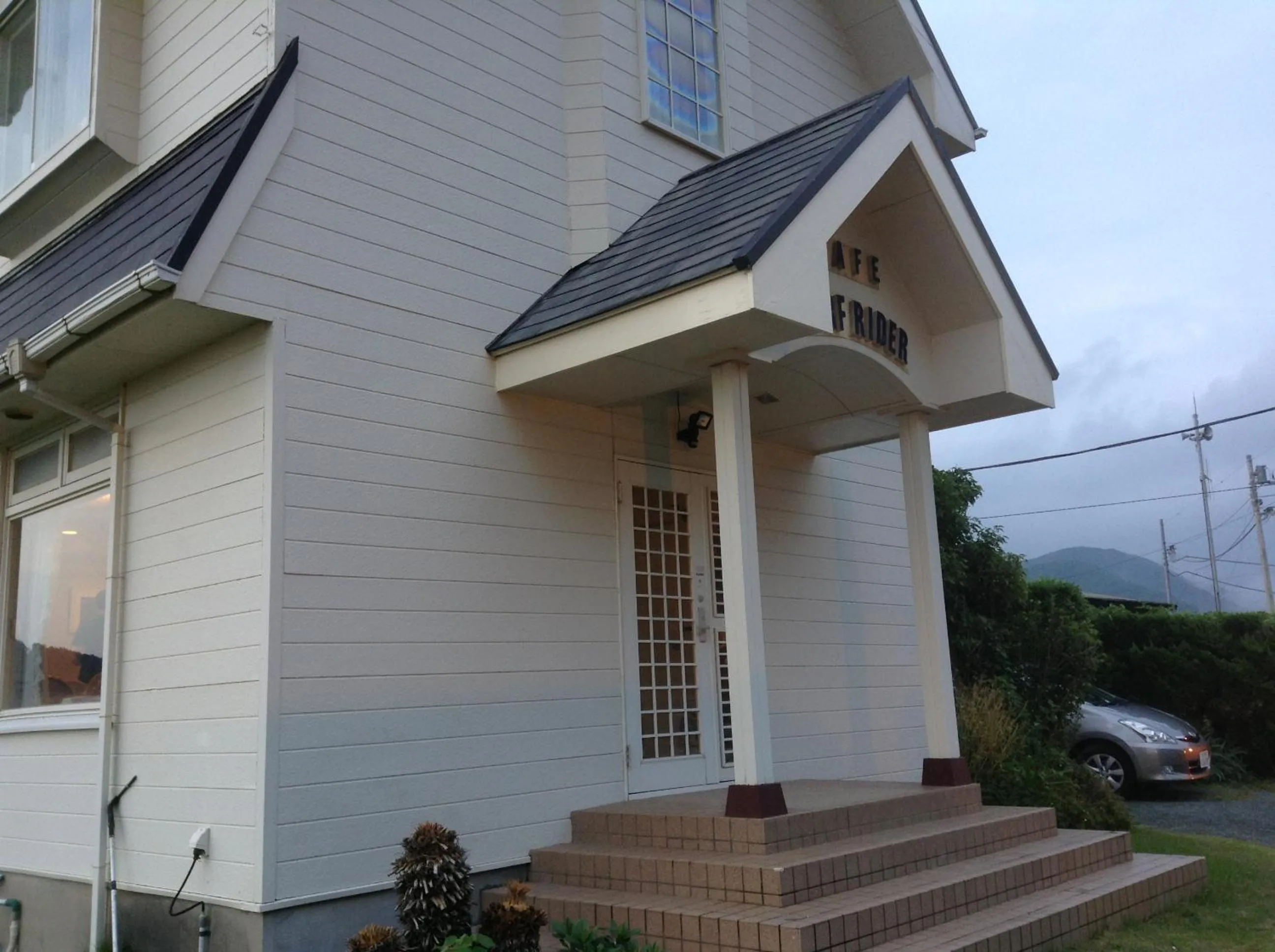 Property building in Pension Surf Rider