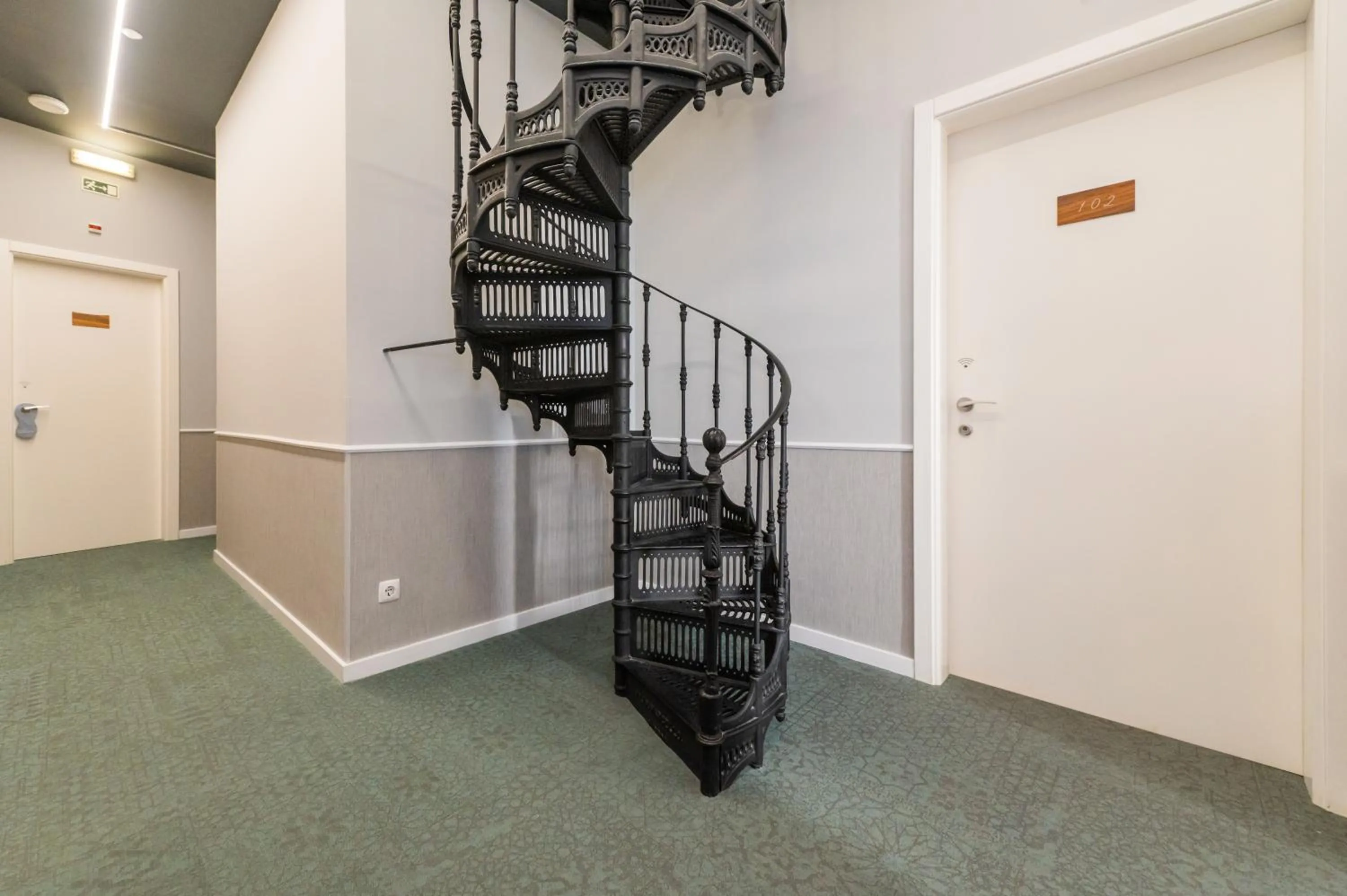 Decorative detail in Lisboa Prata Boutique Hotel