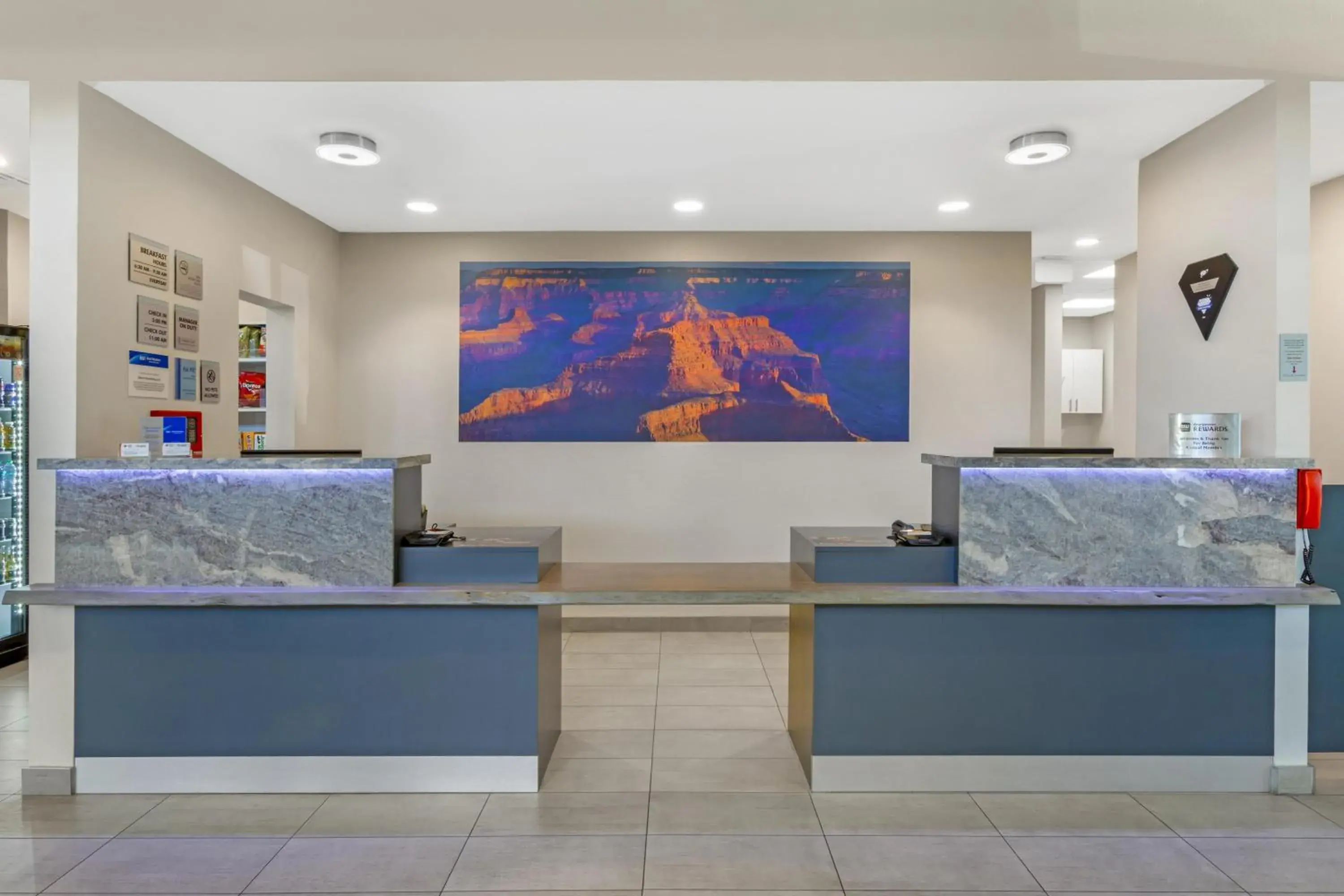 Lobby or reception in Best Western Plus Executive Residency Phoenix North Happy Valley Lobby or reception in Best Western Plus Executive Residency Phoenix North Happy Valley