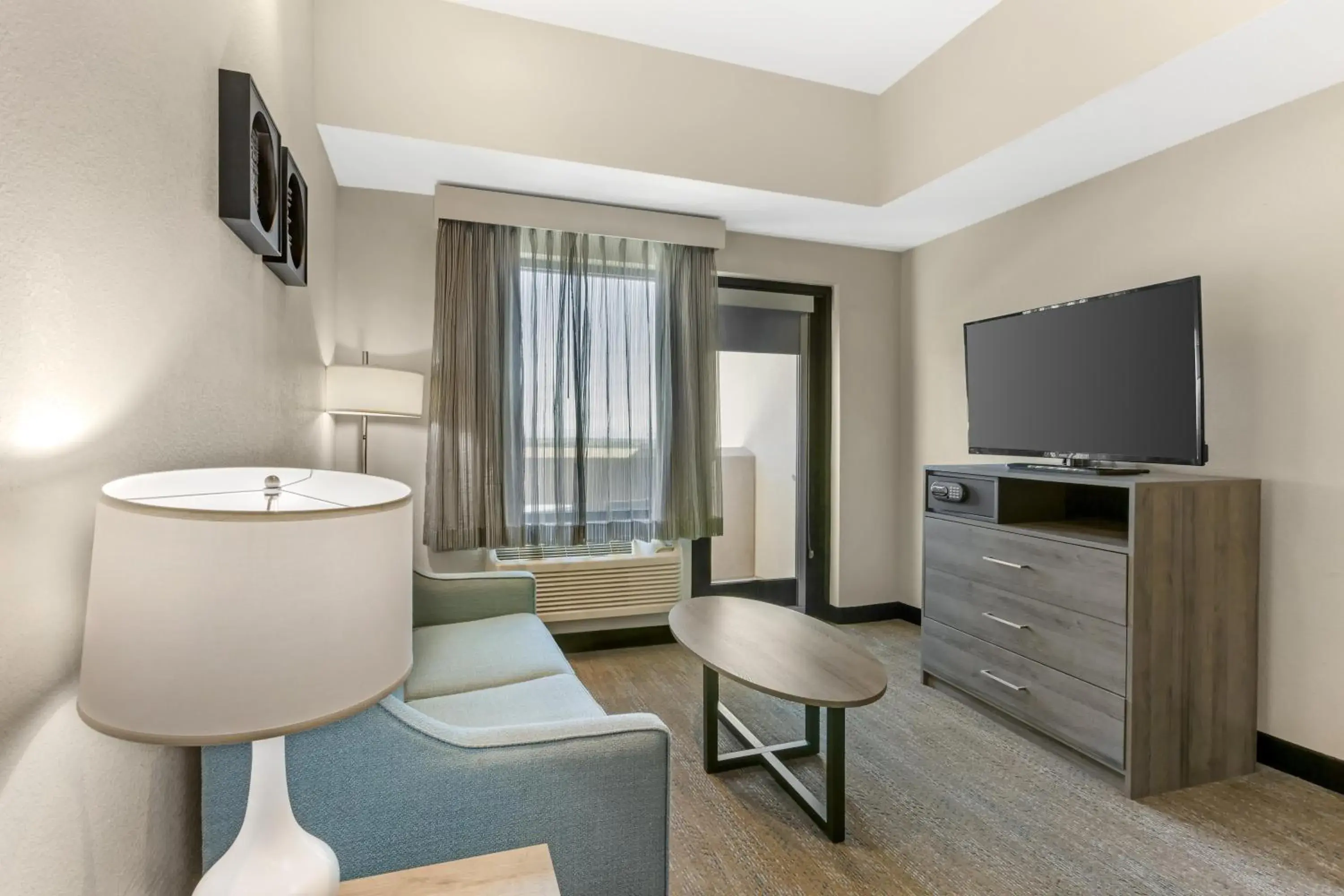 One-Bedroom King Suite with Sofa Bed, Kitchenette, and Spa Bath in Best Western Plus Executive Residency Phoenix North Happy Valley One-Bedroom King Suite with Sofa Bed, Kitchenette, and Spa Bath in Best Western Plus Executive Residency Phoenix North Happy Valley