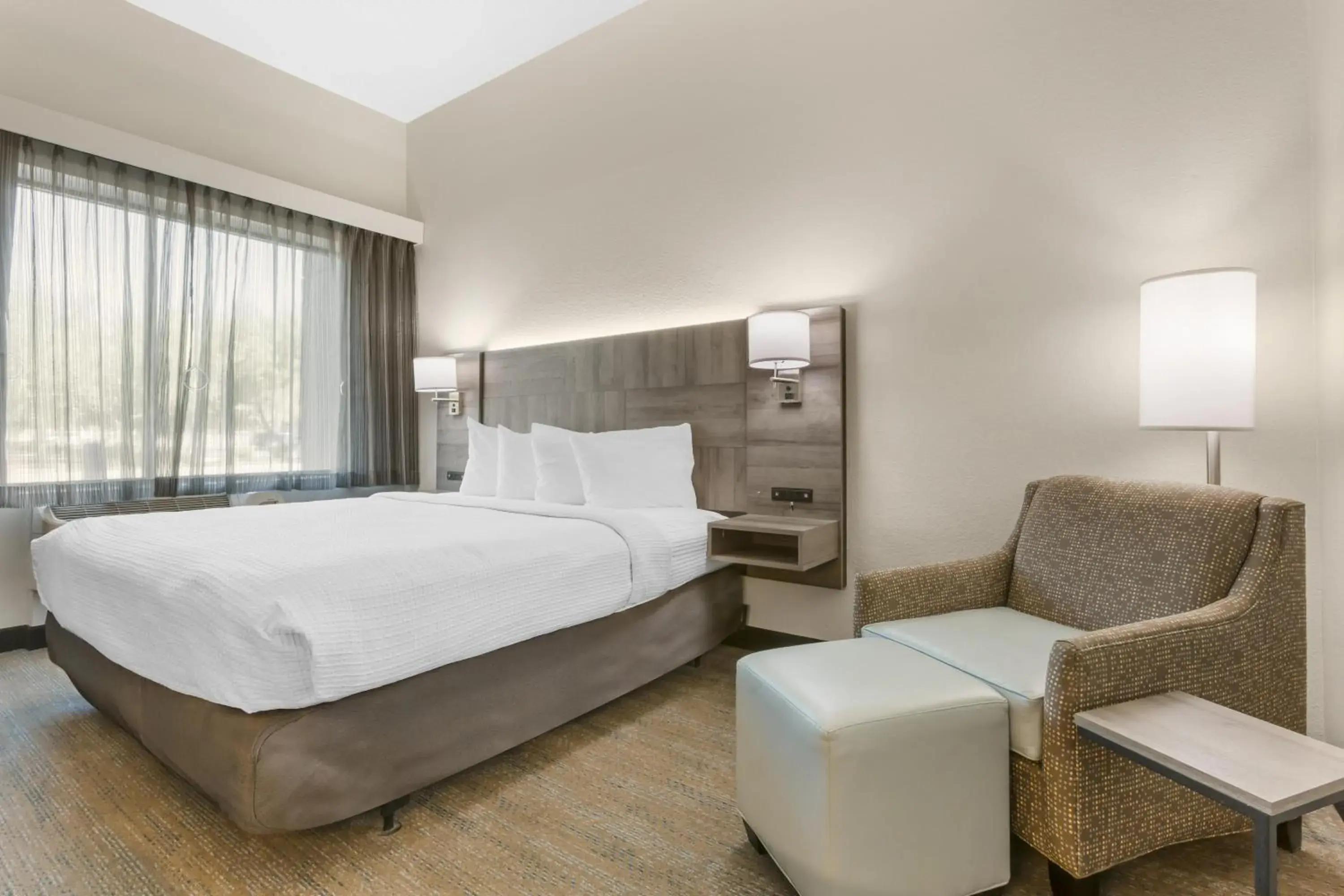 Bedroom, Bed in Best Western Plus Executive Residency Phoenix North Happy Valley Bedroom, Bed in Best Western Plus Executive Residency Phoenix North Happy Valley