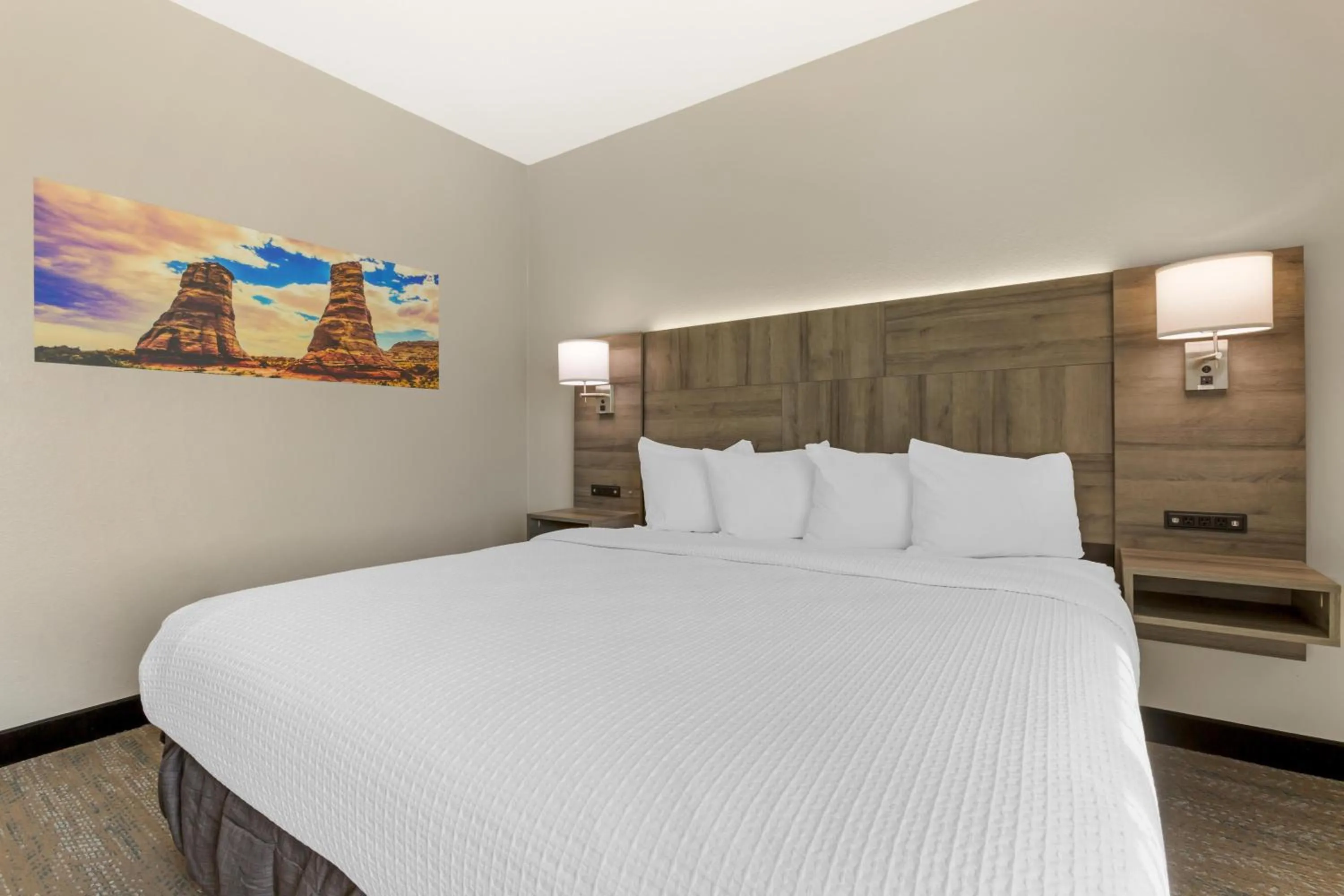 Bedroom, Bed in Best Western Plus Executive Residency Phoenix North Happy Valley