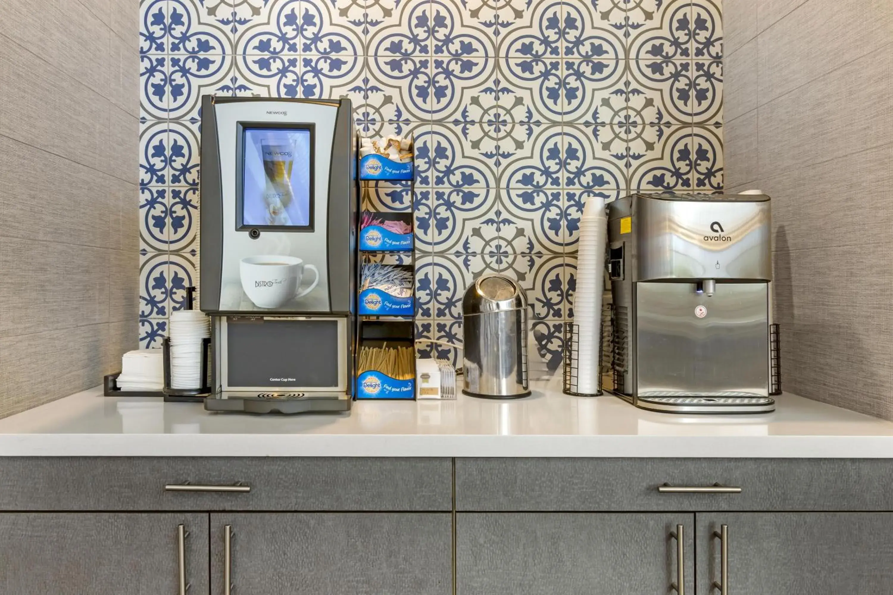 Lobby or reception in Best Western Plus Executive Residency Phoenix North Happy Valley Lobby or reception in Best Western Plus Executive Residency Phoenix North Happy Valley