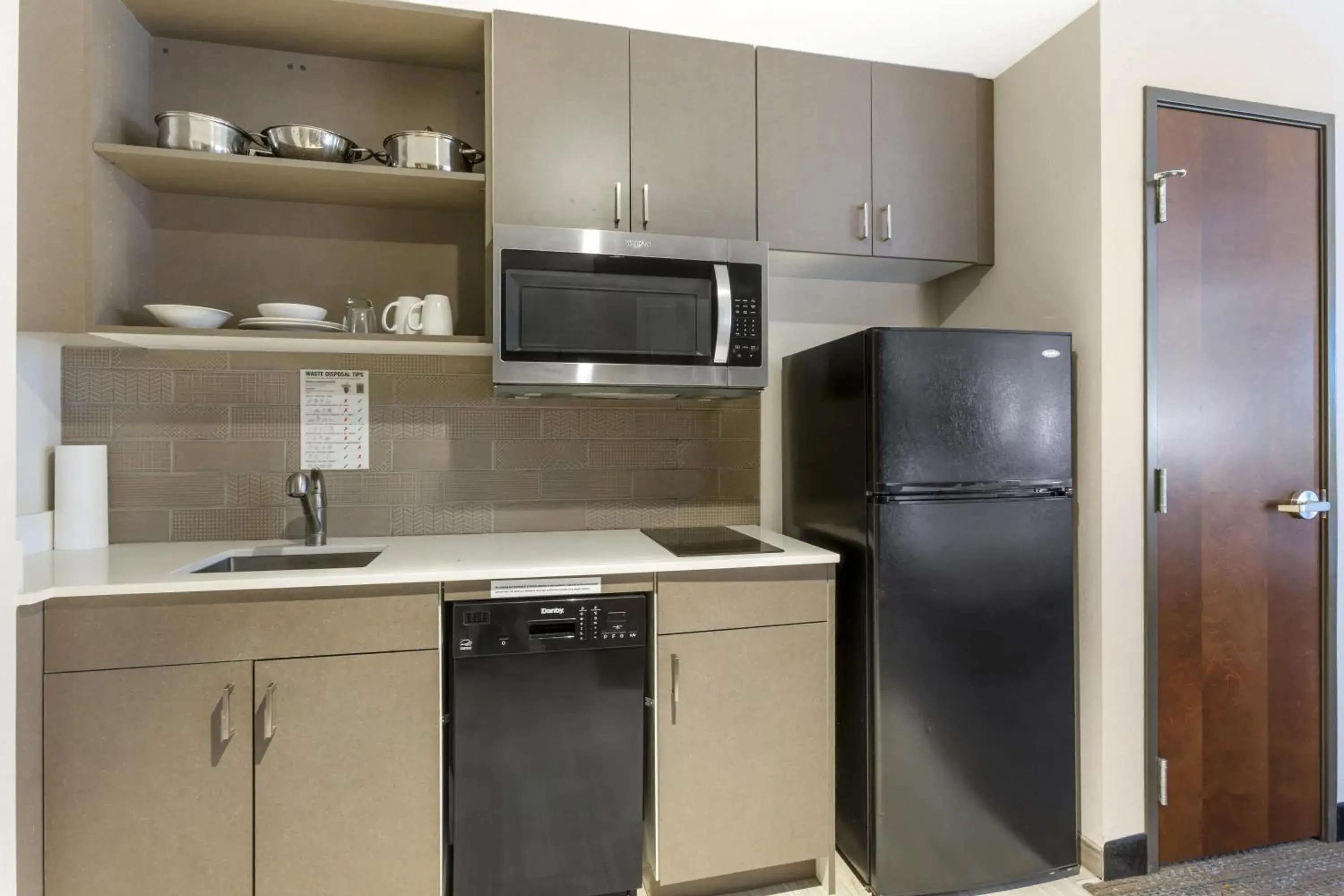 One-Bedrooms King Suite with Sofabed & Kitchenette in Best Western Plus Executive Residency Phoenix North Happy Valley One-Bedrooms King Suite with Sofabed & Kitchenette in Best Western Plus Executive Residency Phoenix North Happy Valley