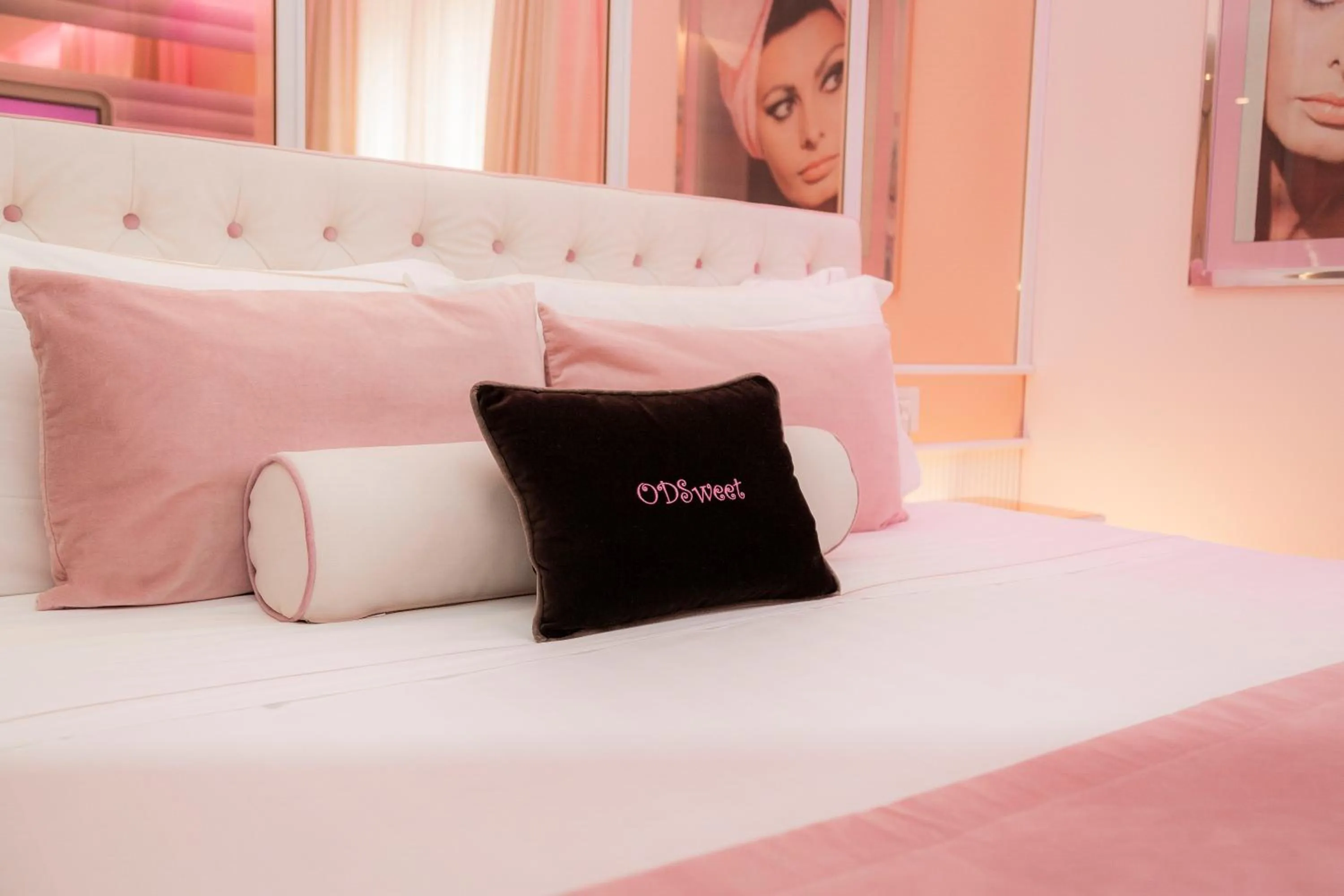 Bed in ODSweet Duomo Milano Hotel