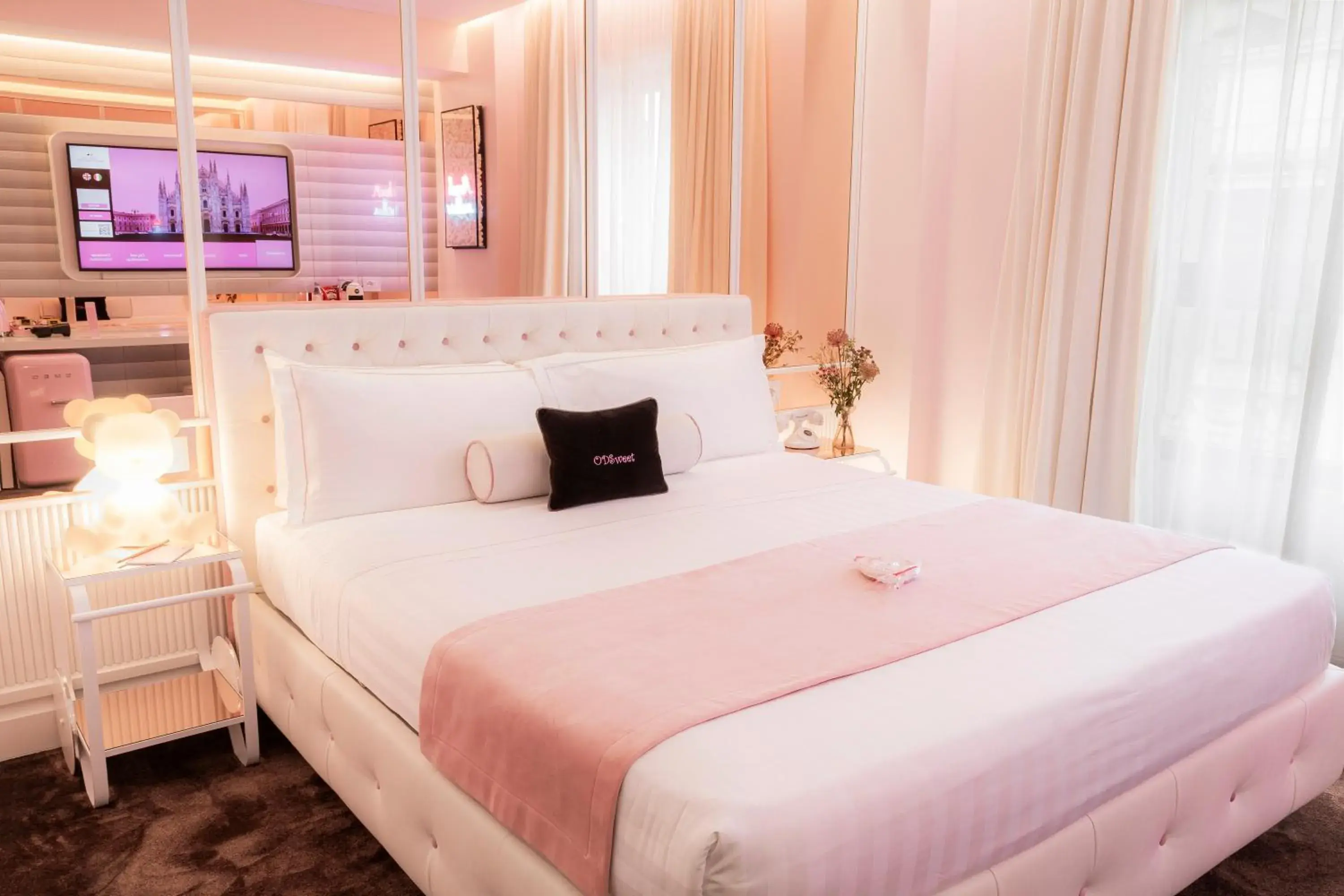 Bed in ODSweet Duomo Milano Hotel Bed in ODSweet Duomo Milano Hotel