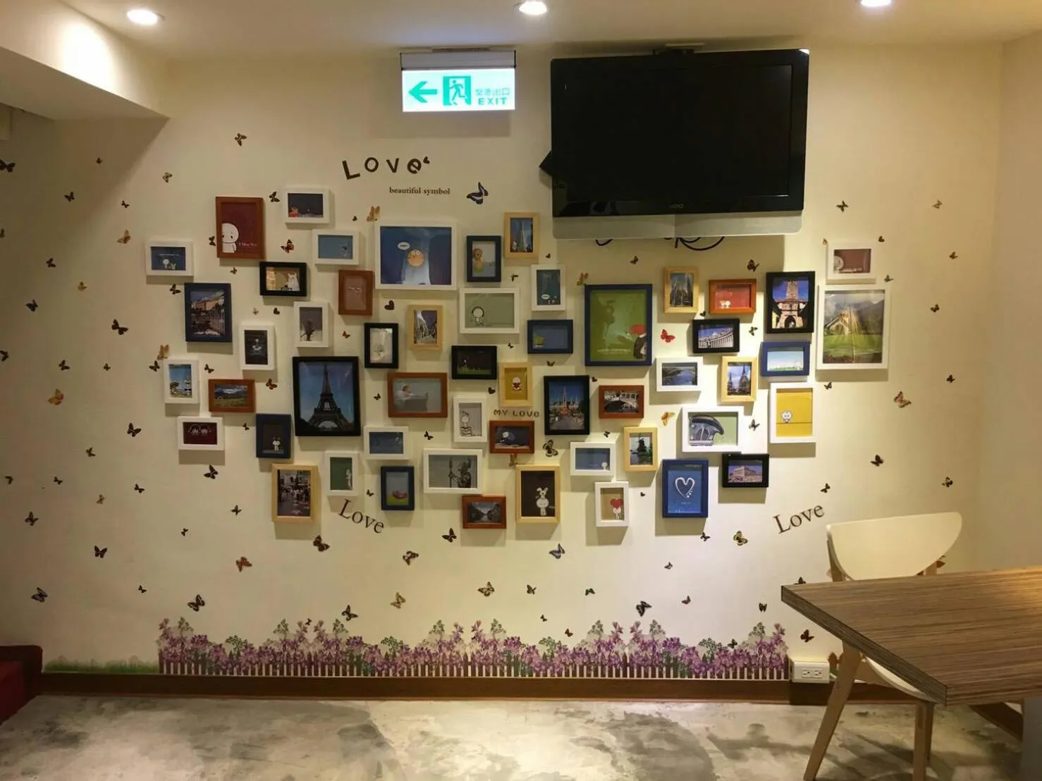 Dining area in Golden Hotel